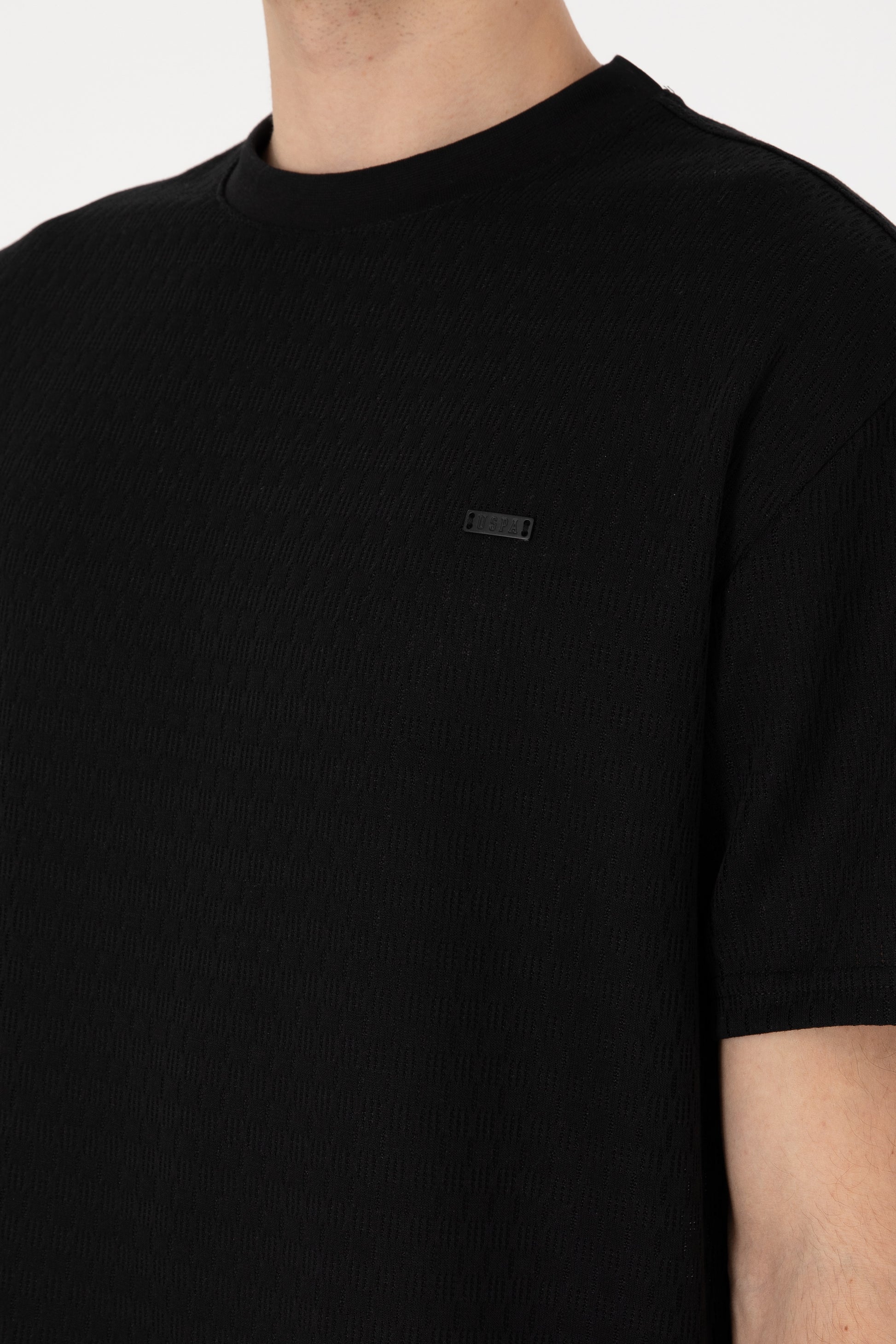 Men's Comfort Fit Crew Neck Black T-Shirt