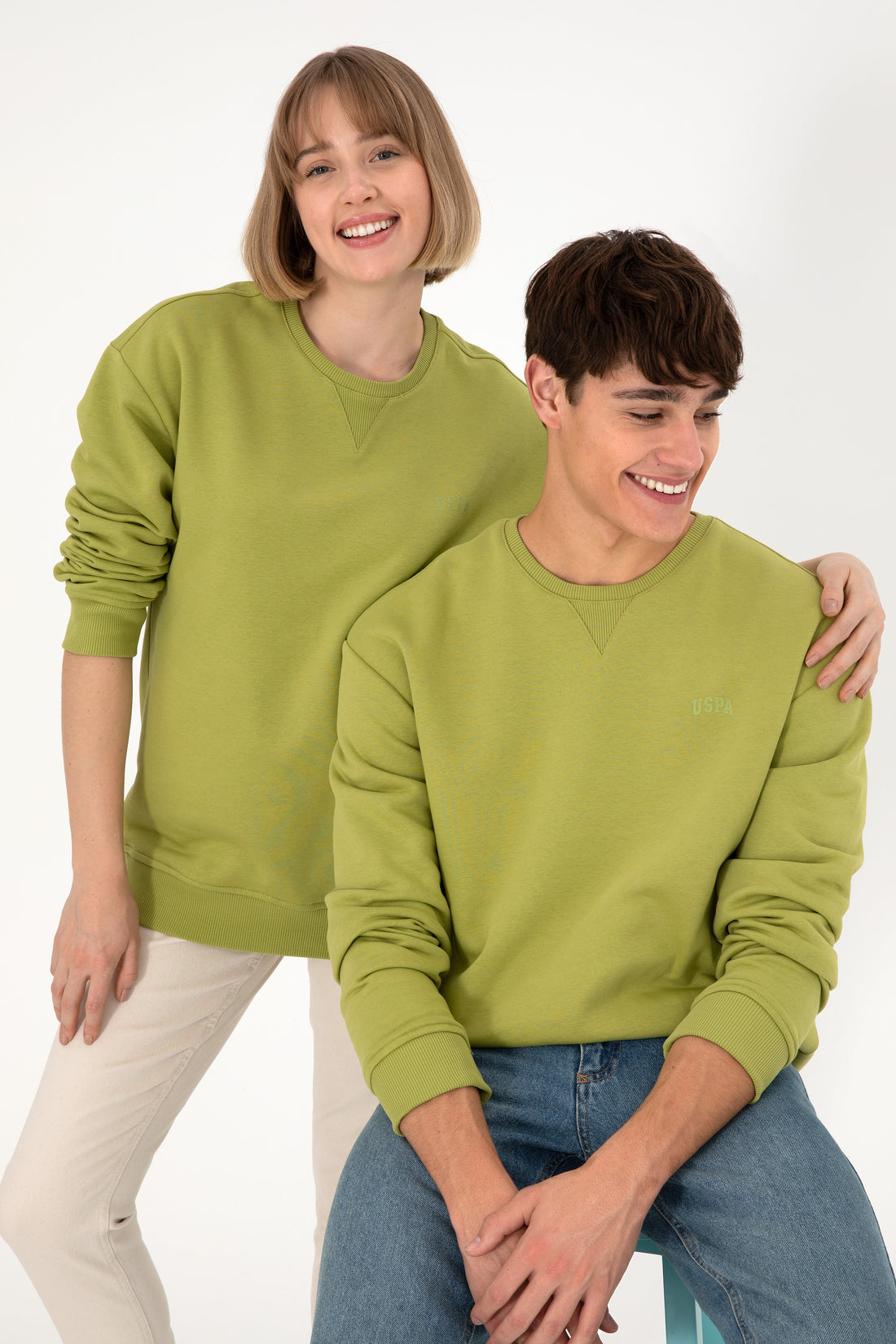 Men's Peanut Green Basic Sweatshirt