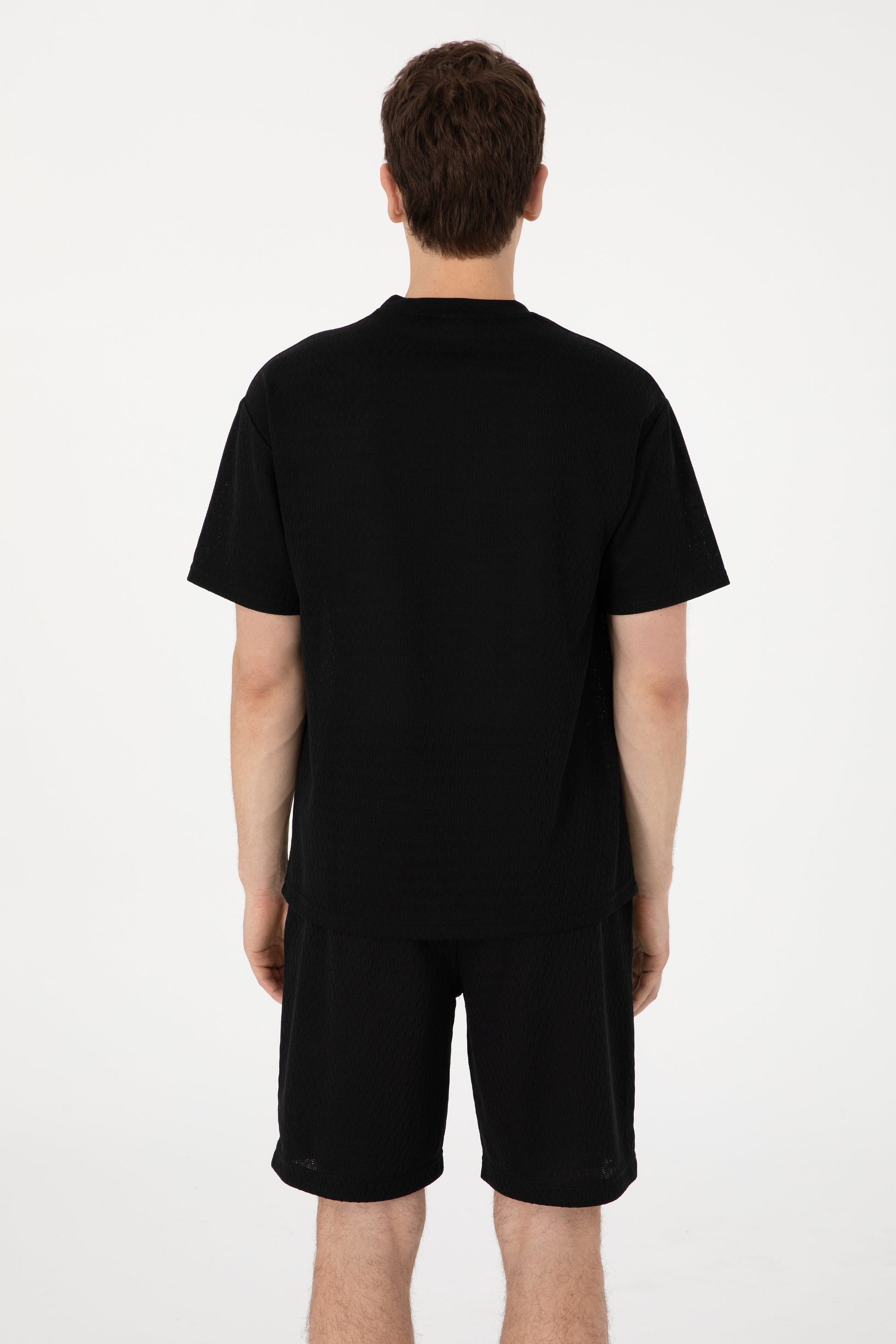 Men's Comfort Fit Crew Neck Black T-Shirt