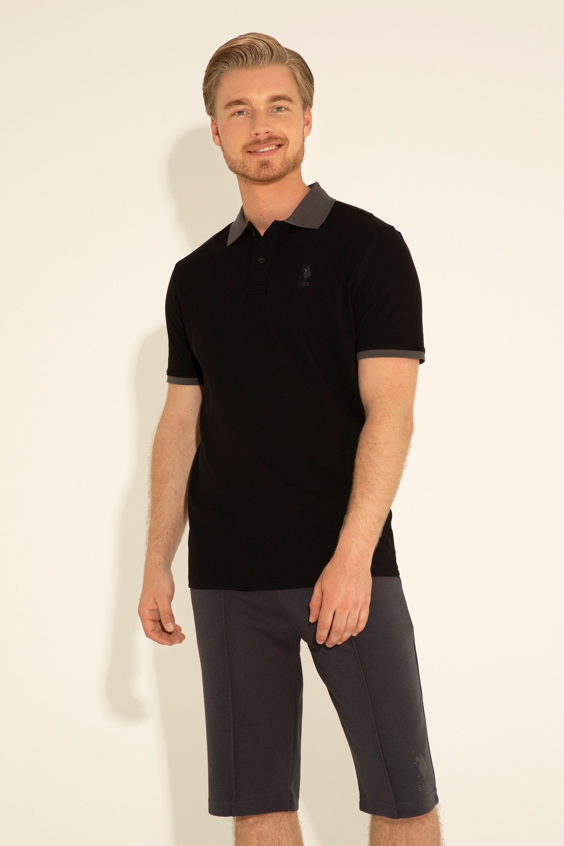 Men's Black Basic T-Shirt