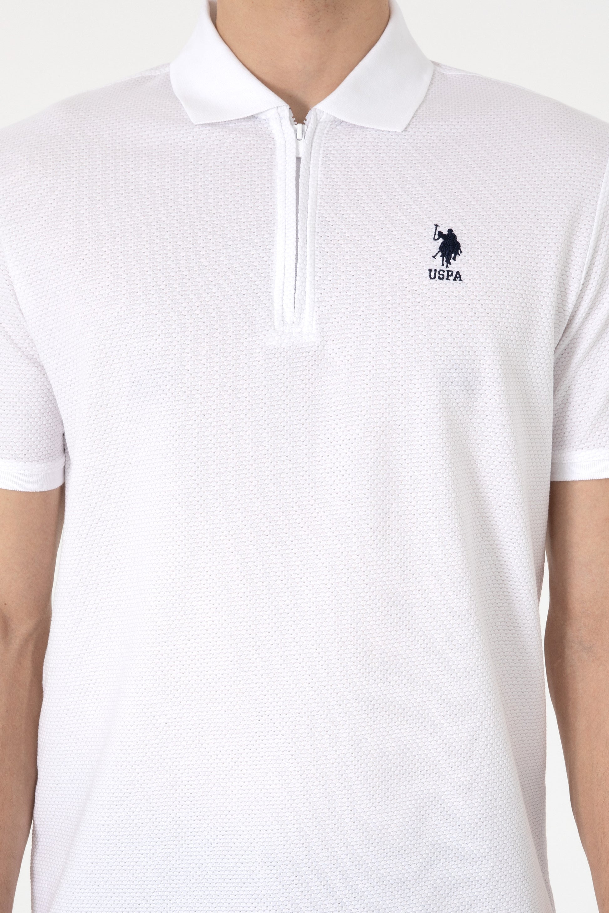 Men's Regular Fit Zipper White Textured T-Shirt