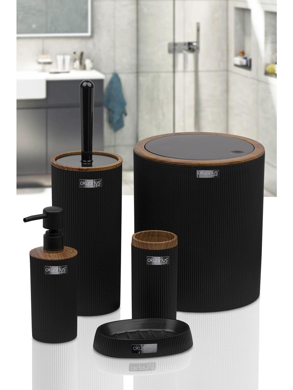 Black Wooden Patterned Striped Round 5-Piece Bathroom Set