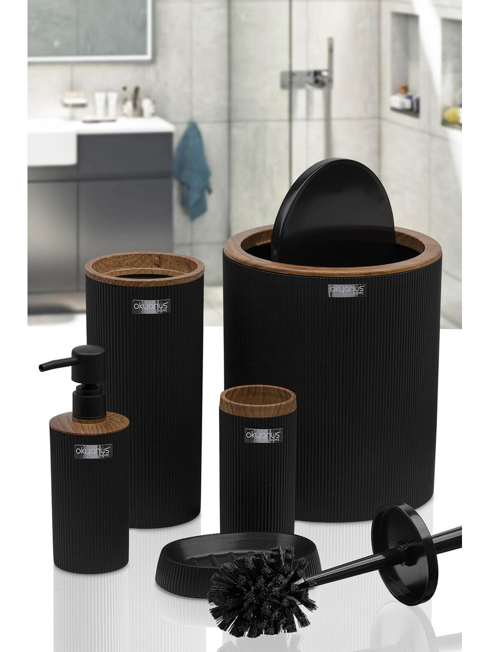 Black Wooden Patterned Striped Round 5-Piece Bathroom Set