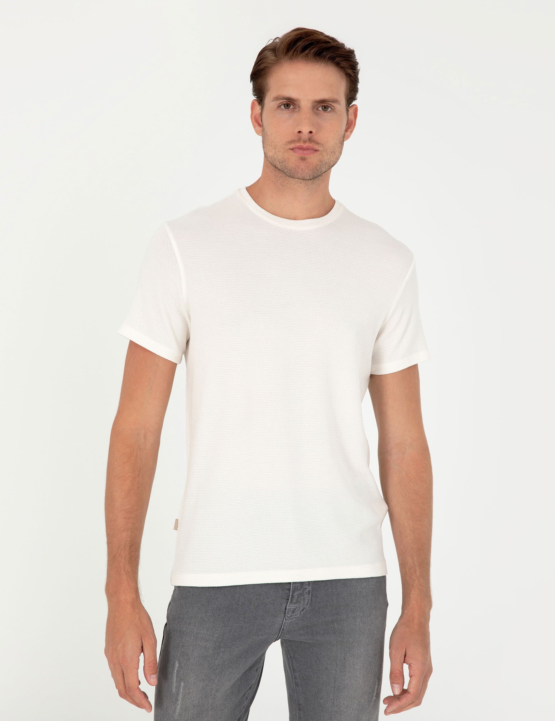 Ecru Slim Fit Basic T-Shirt