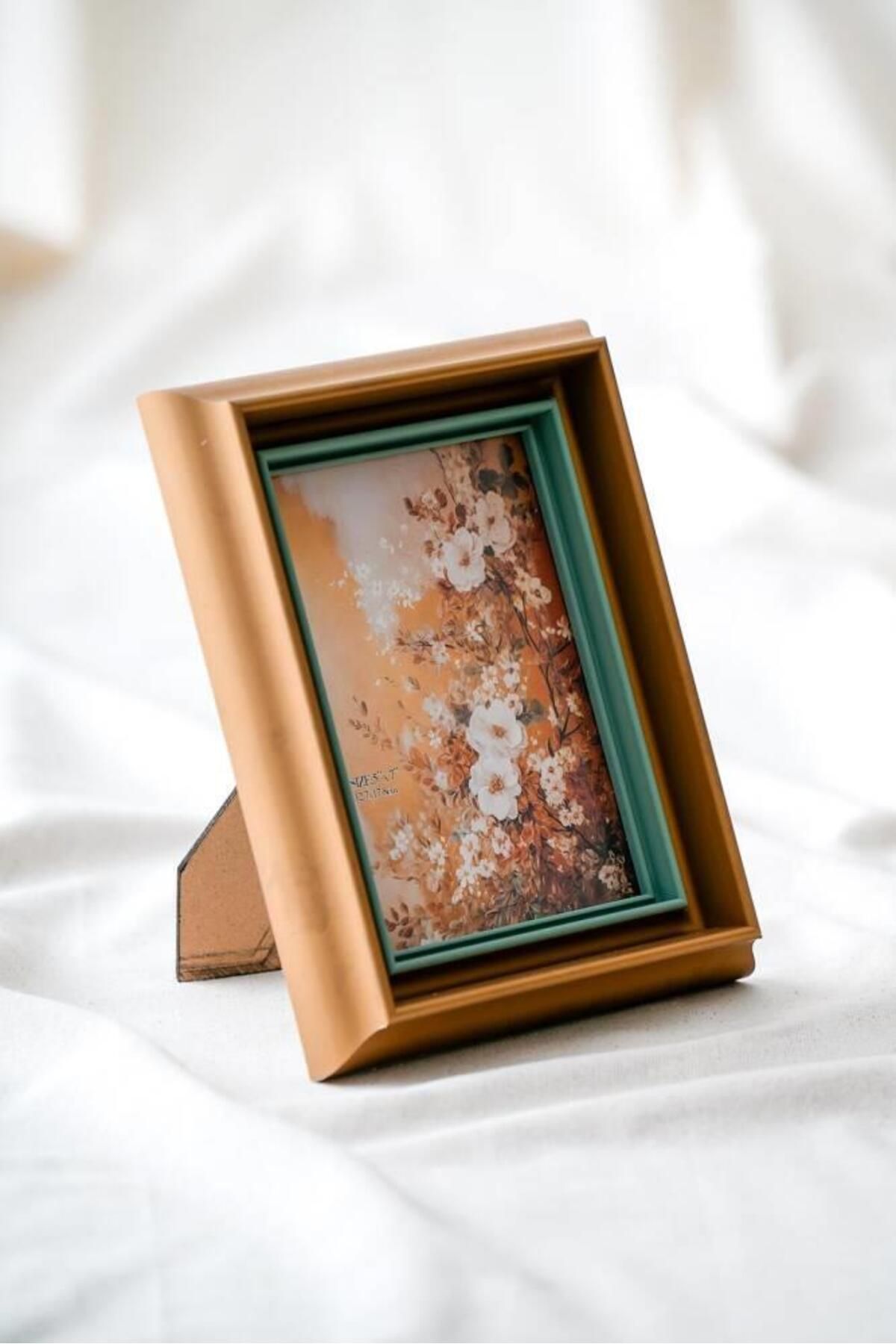 RELIC FRAME 18X24CM