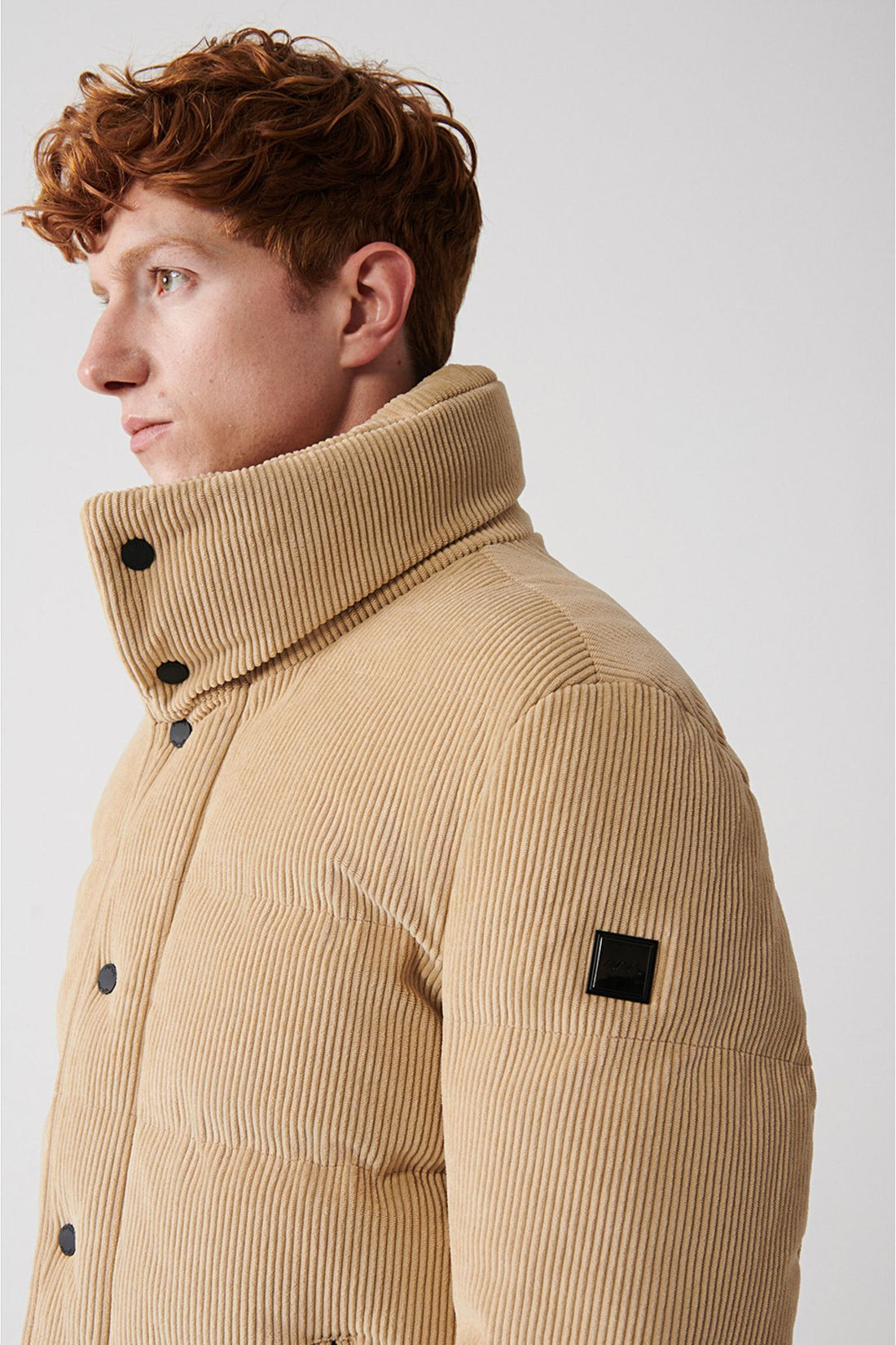Men's Beige Stand Collar Polyester Garnished Velvet Inflatable Coat A32y6136