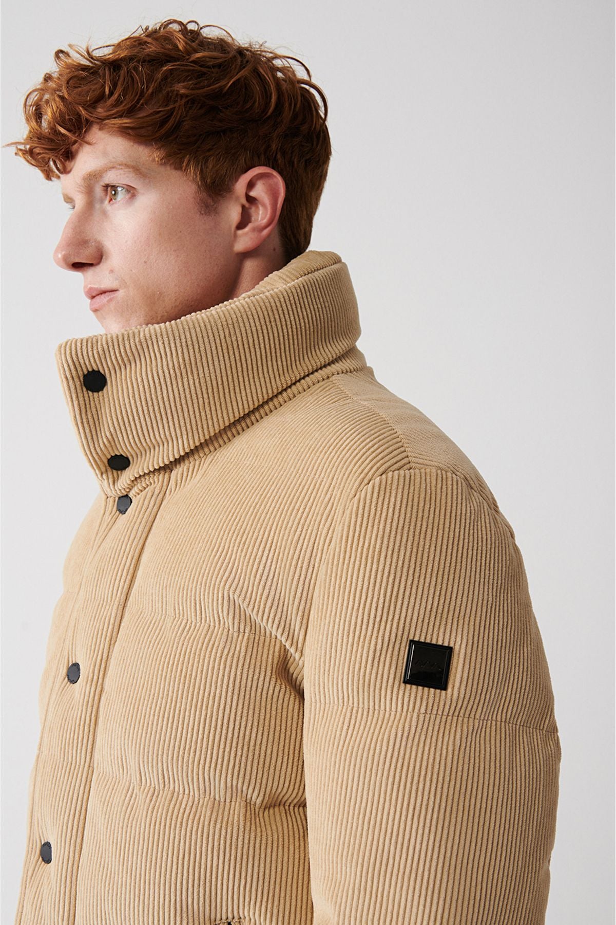 Men's Beige Stand Collar Polyester Garnished Velvet Inflatable Coat A32y6136