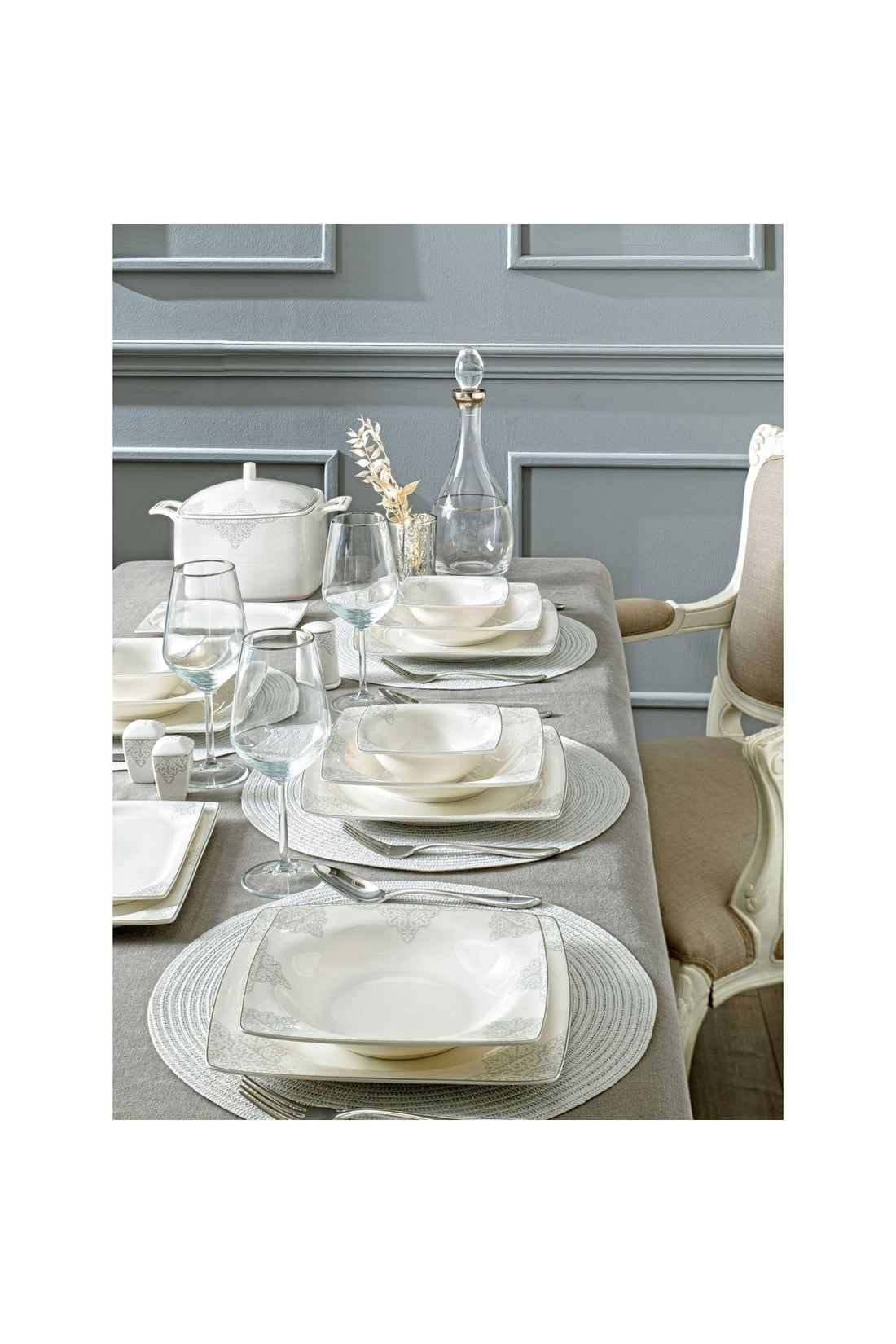 Mathilda 60 Piece Dinner Set