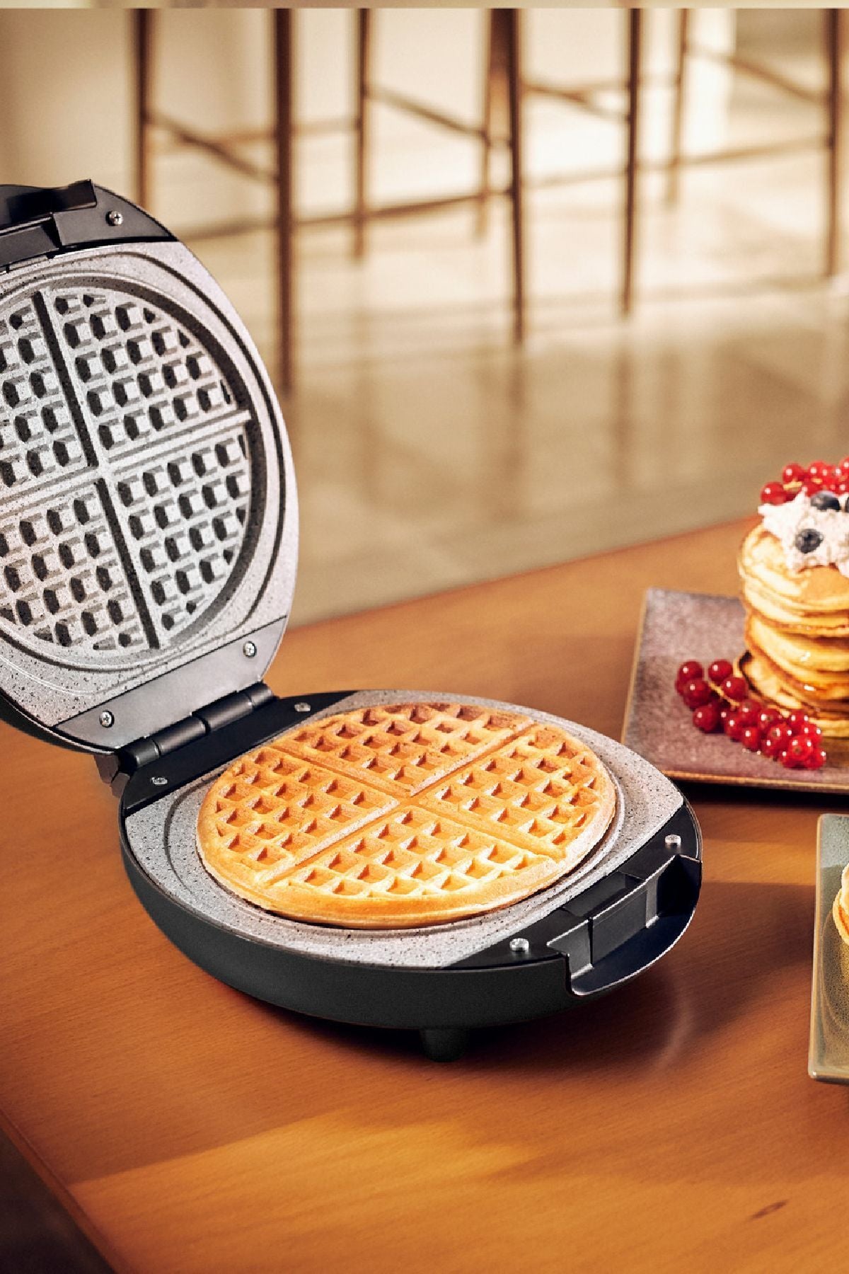 Funday Rosegold Removable Plate Waffle Maker 1000w