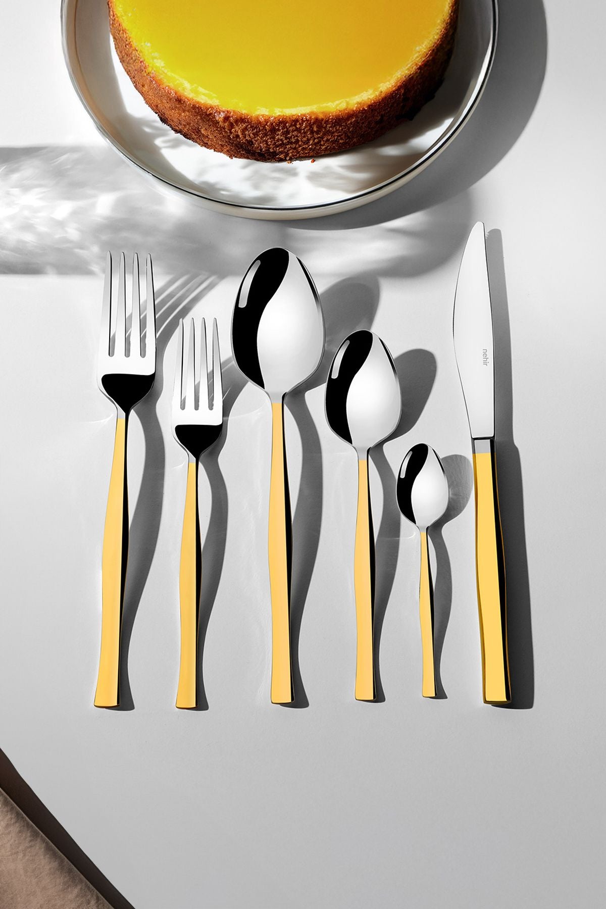 Elegant Gold Simple 12 Seater 72 Piece Fork Spoons Knife Set