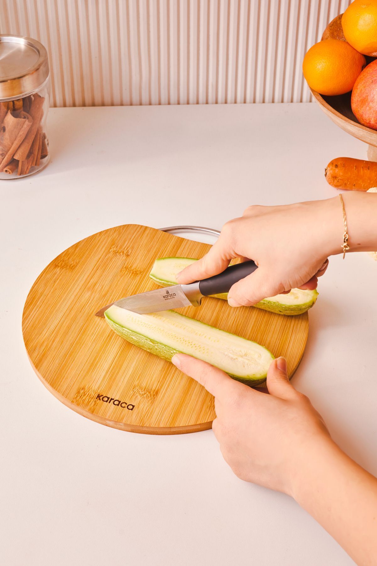 Owen Round Large Bamboo Cutting Board 28 Cm