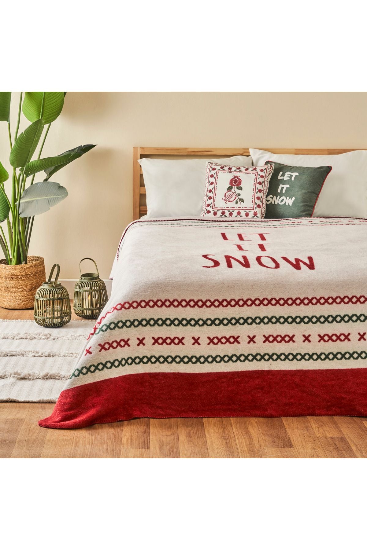 Let It Snow Single Size Cotton Blanket Red-Green (150x200 cm)