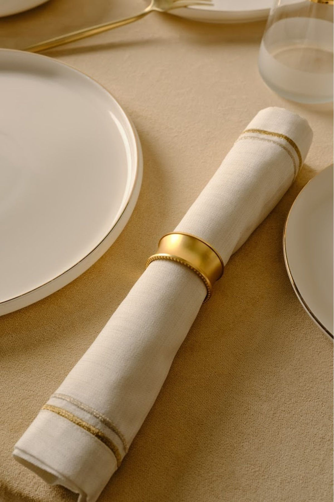 Royal 2-Piece Napkin Ring Gold