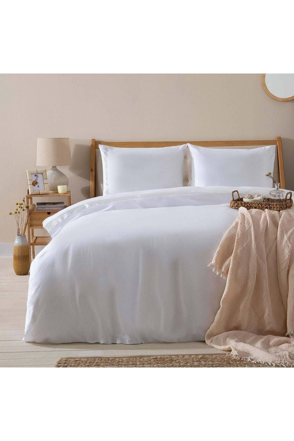 Annette Duvet Cover Set 200x220 Cm White