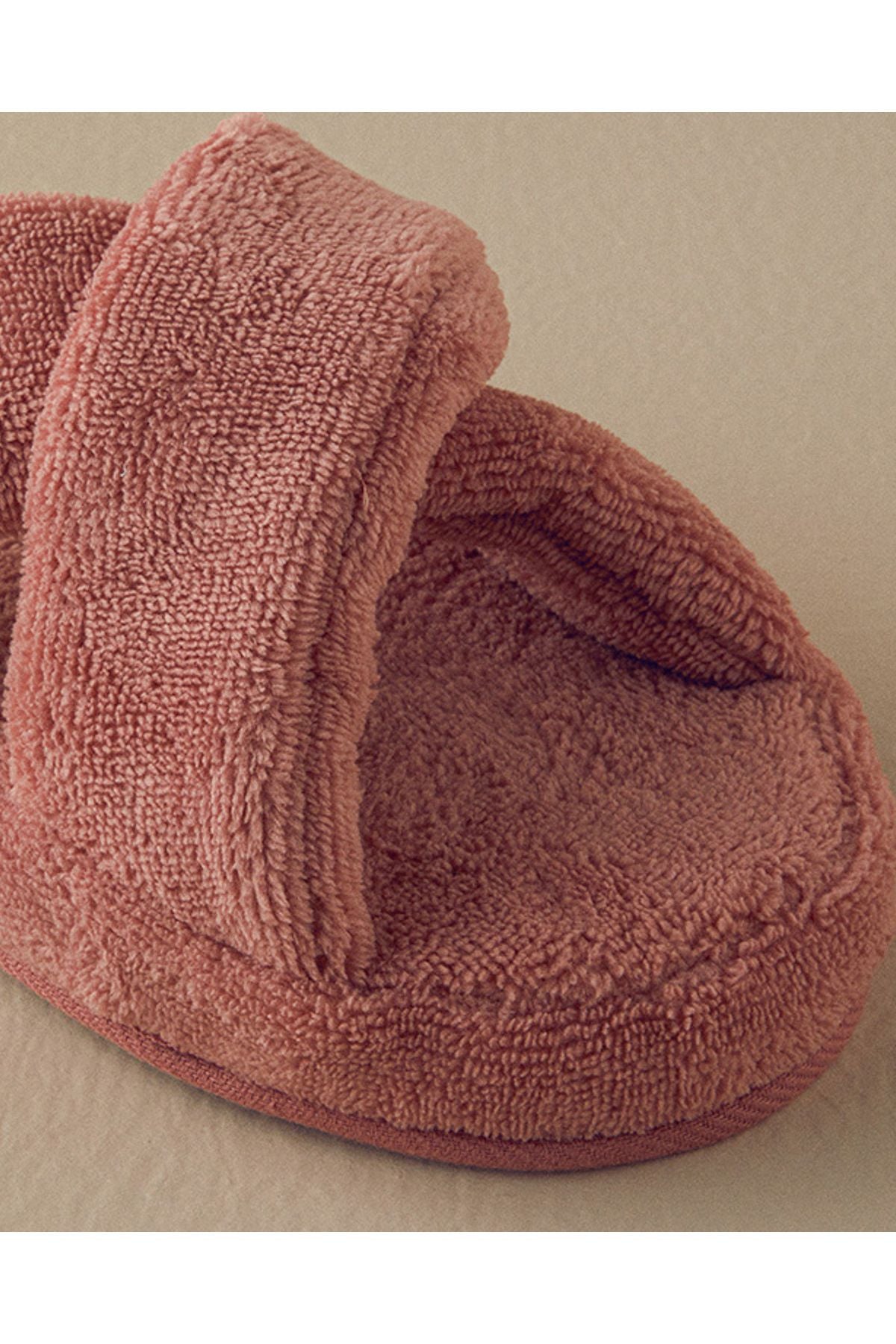 Crux Triga Bath Slipper Pink