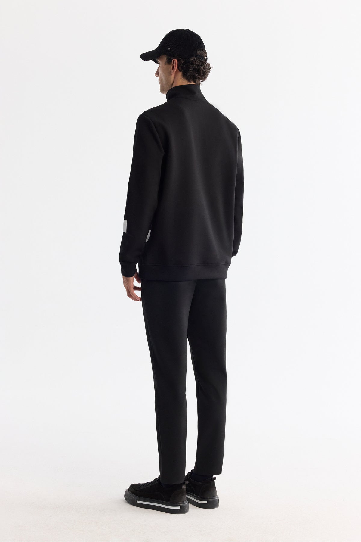 Erkek Siyah Dik Yaka Pamuklu Baskılı Elastan Regular Fit Sweatshirt A42Y1202