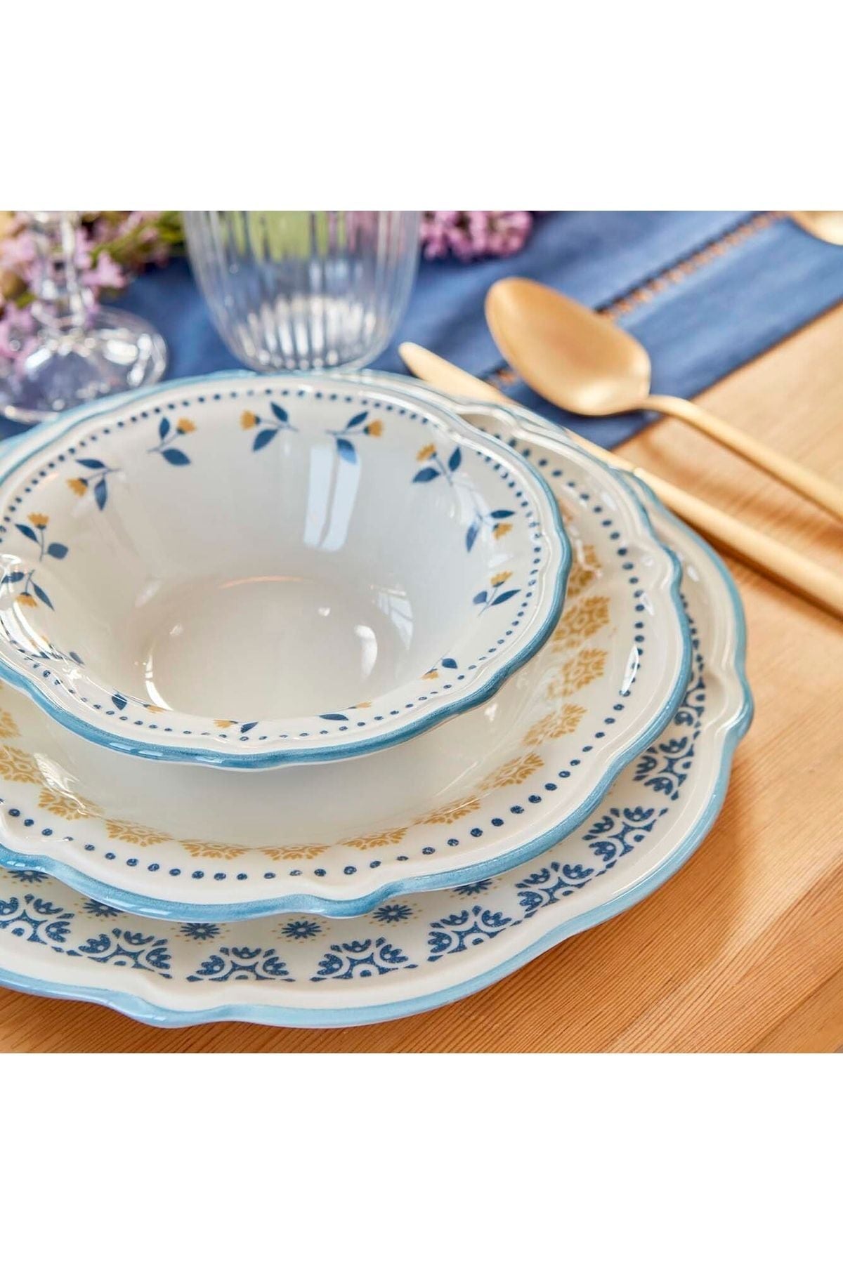 Mabel Stoneware 24 Pieces 6 Seater Dinner Set Blue