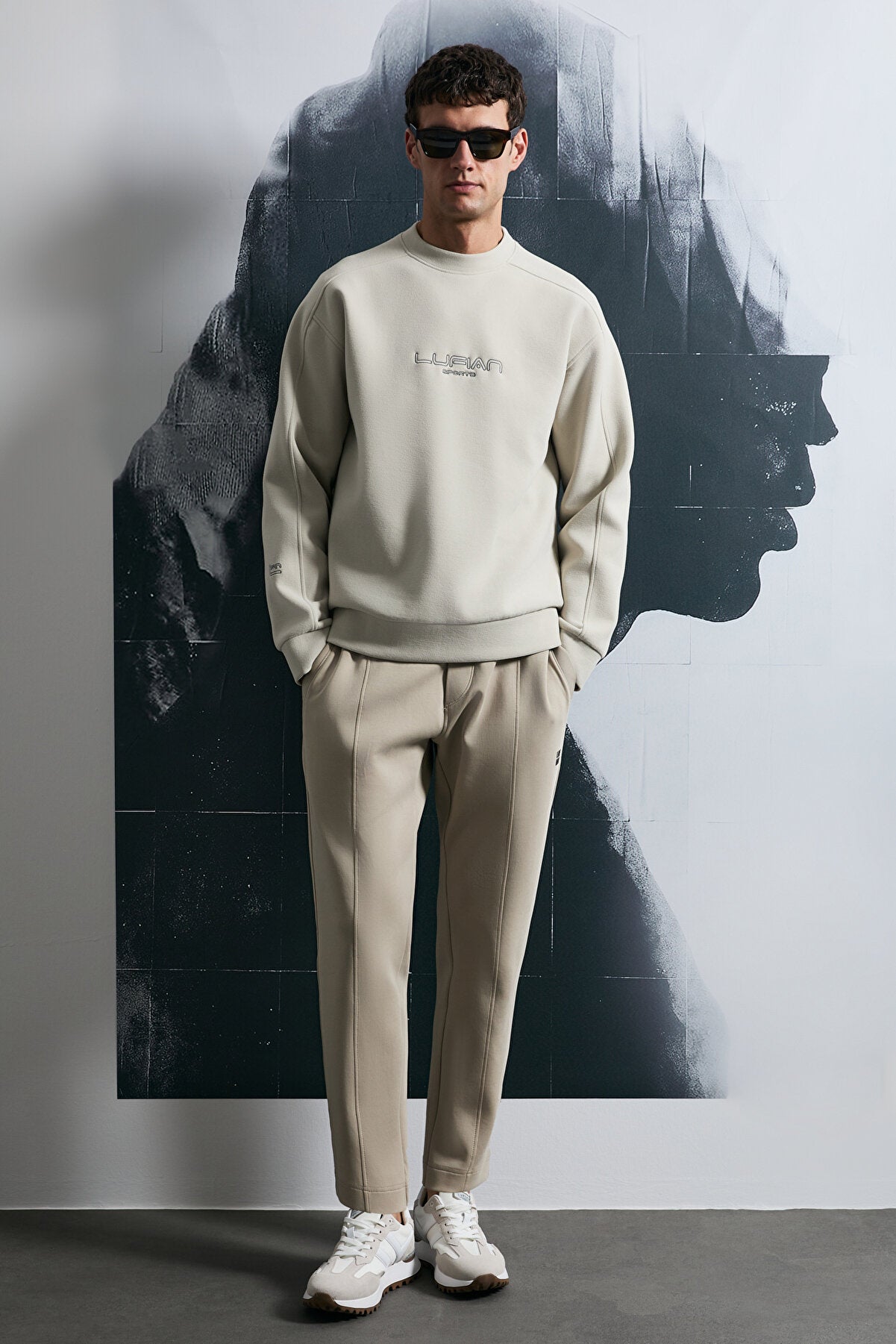 Dark Men's Sweatshirt Ecru