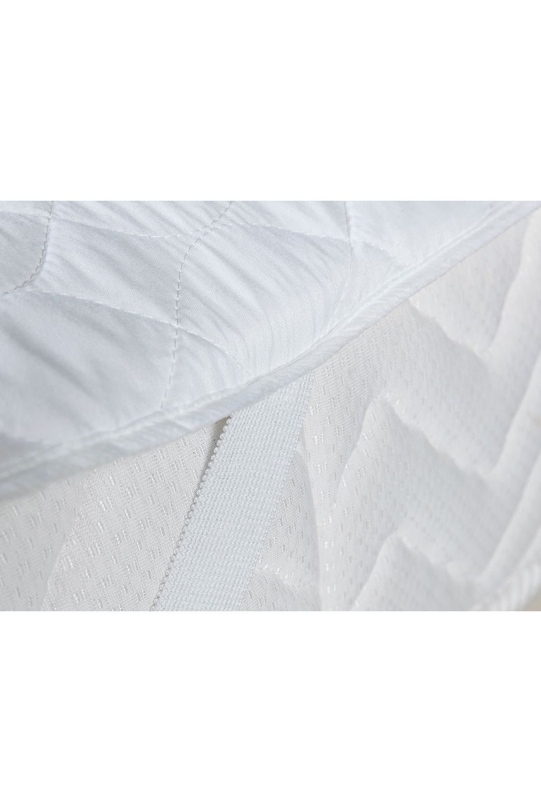 Eleta Quilted Single Bed Sheet - White