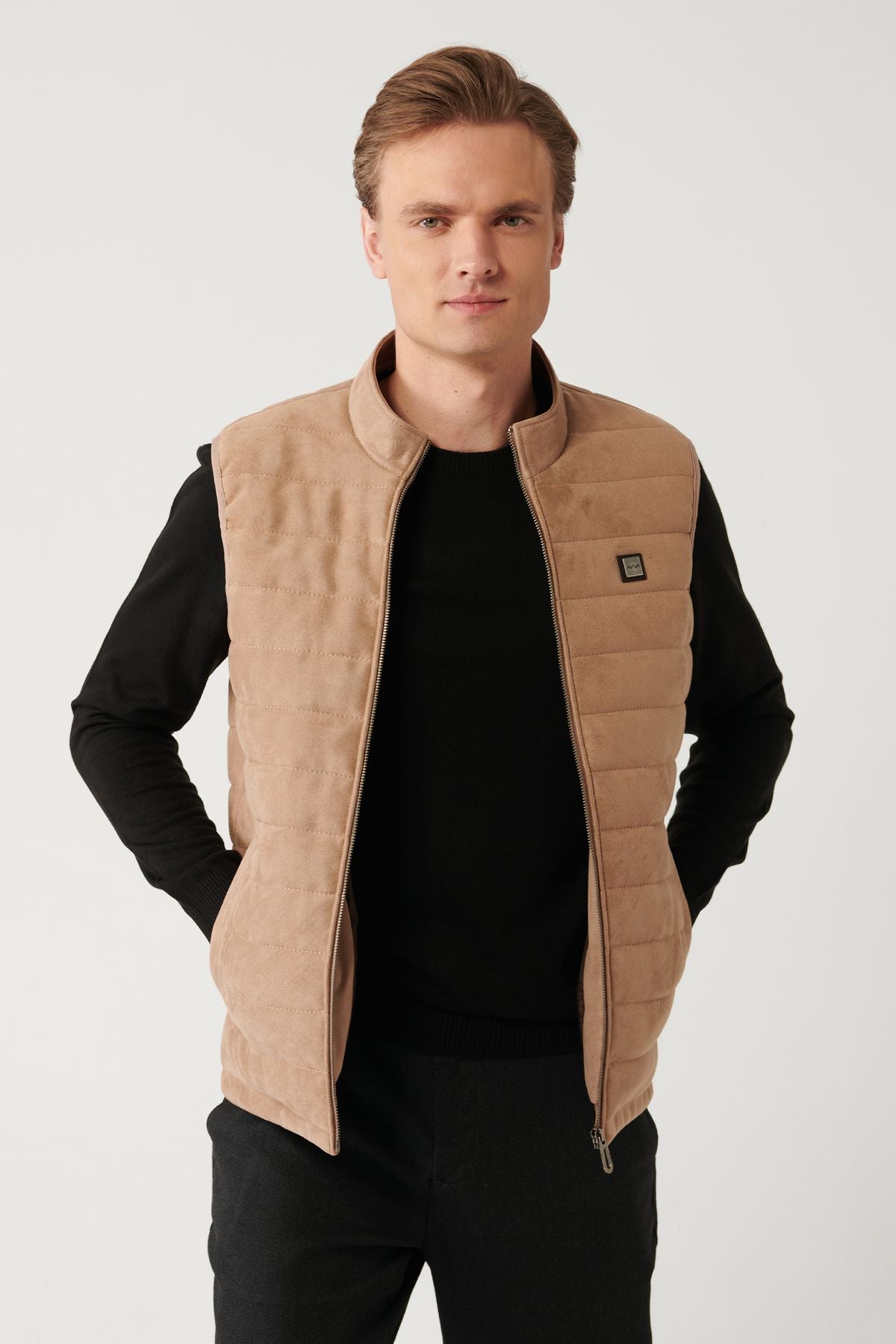 Men's Beige Stand Collar Quilted Suede Look Vest A32y6510