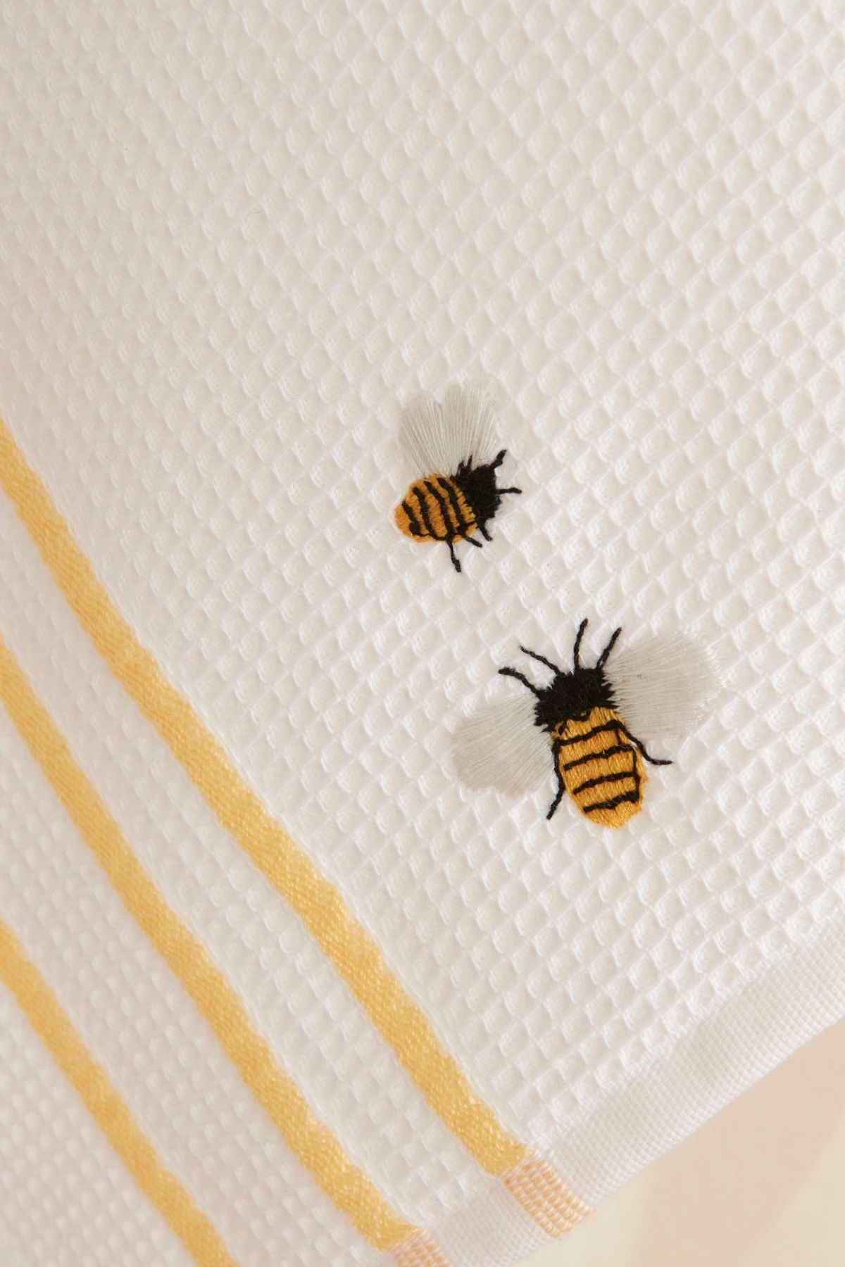 Bee 2 Pack Kitchen Towel