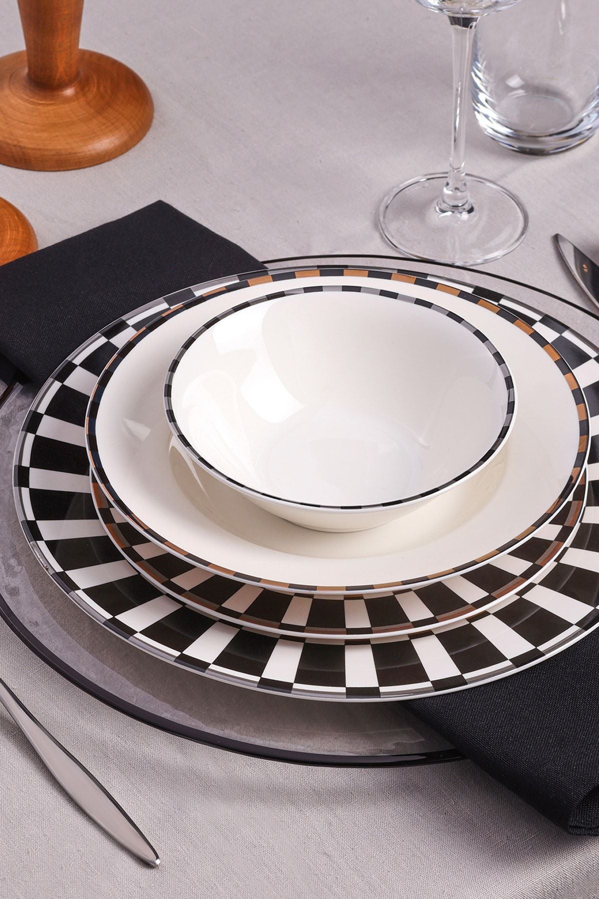 Aries Black 24 Pieces 6 Seater Porcelain Dinner Set