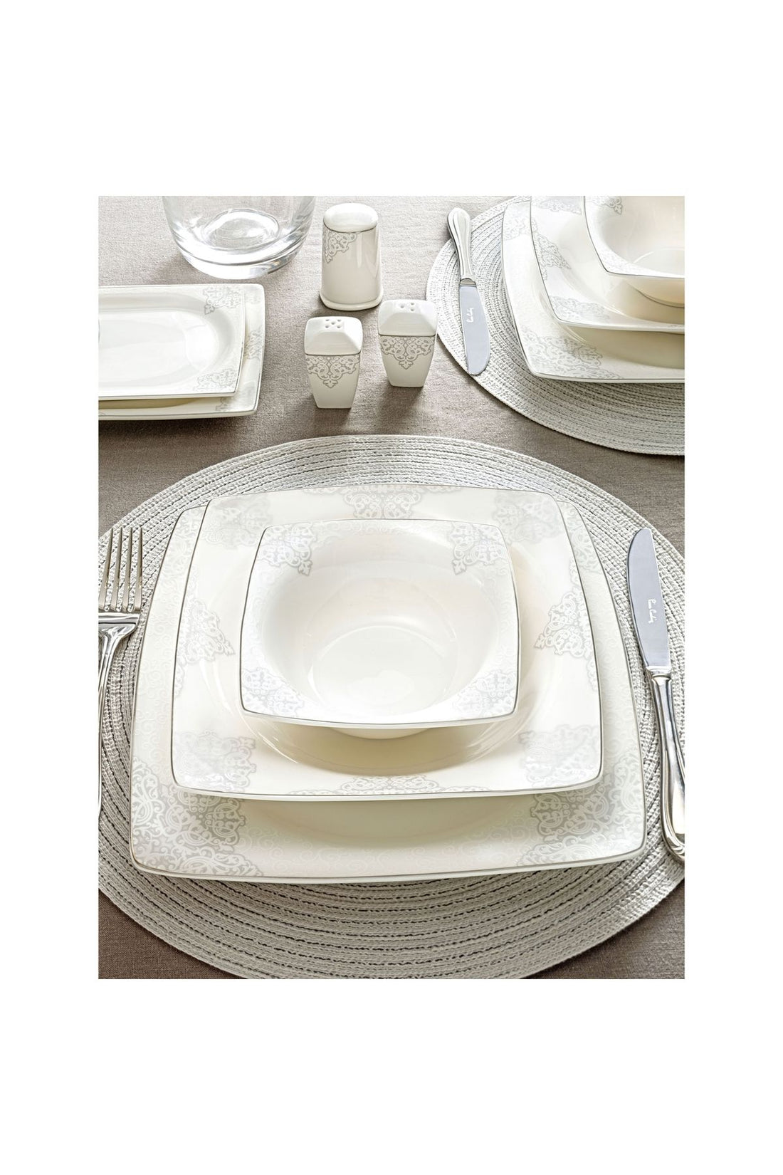 Mathilda 60 Piece Dinner Set