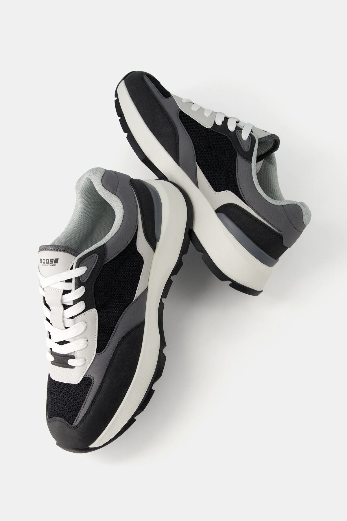 Contrast mesh sneakers