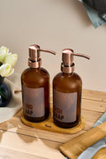 Lozione 2 Piece Amber Kitchen Liquid Soap Dispenser Set 500ml 500ml With Bamboo Tray