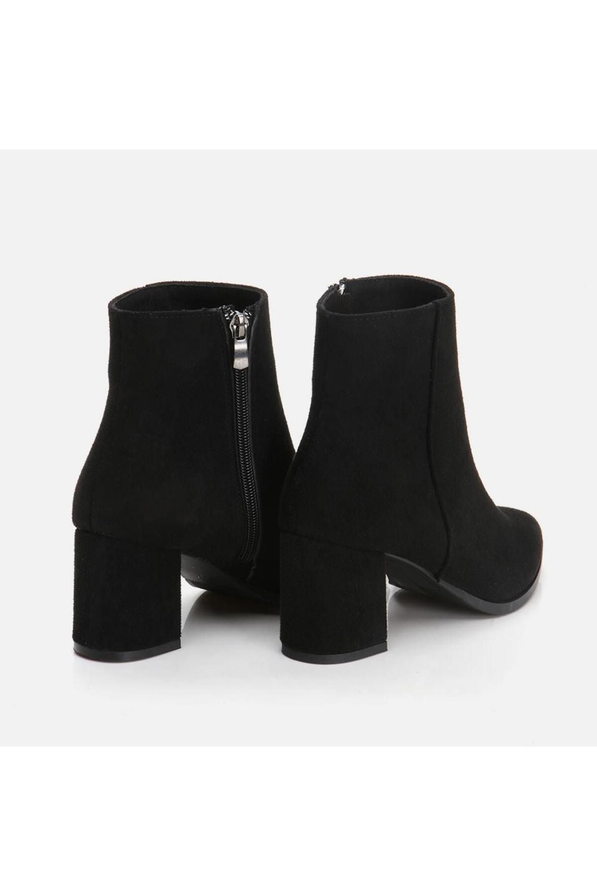 Black Women's Heeled Boots