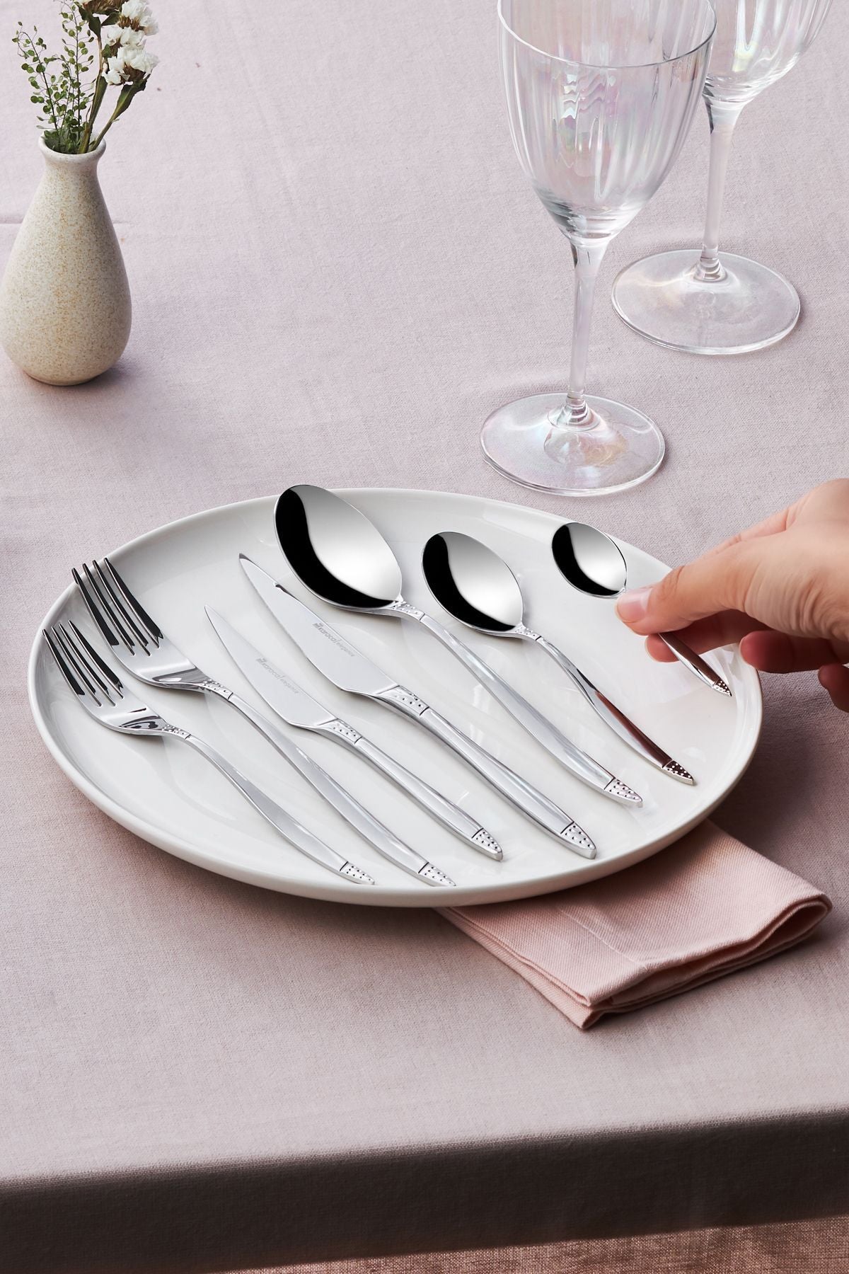 Holey 84 Pieces 12 Seater Fork Spoons Knife Elegance Set Boxed