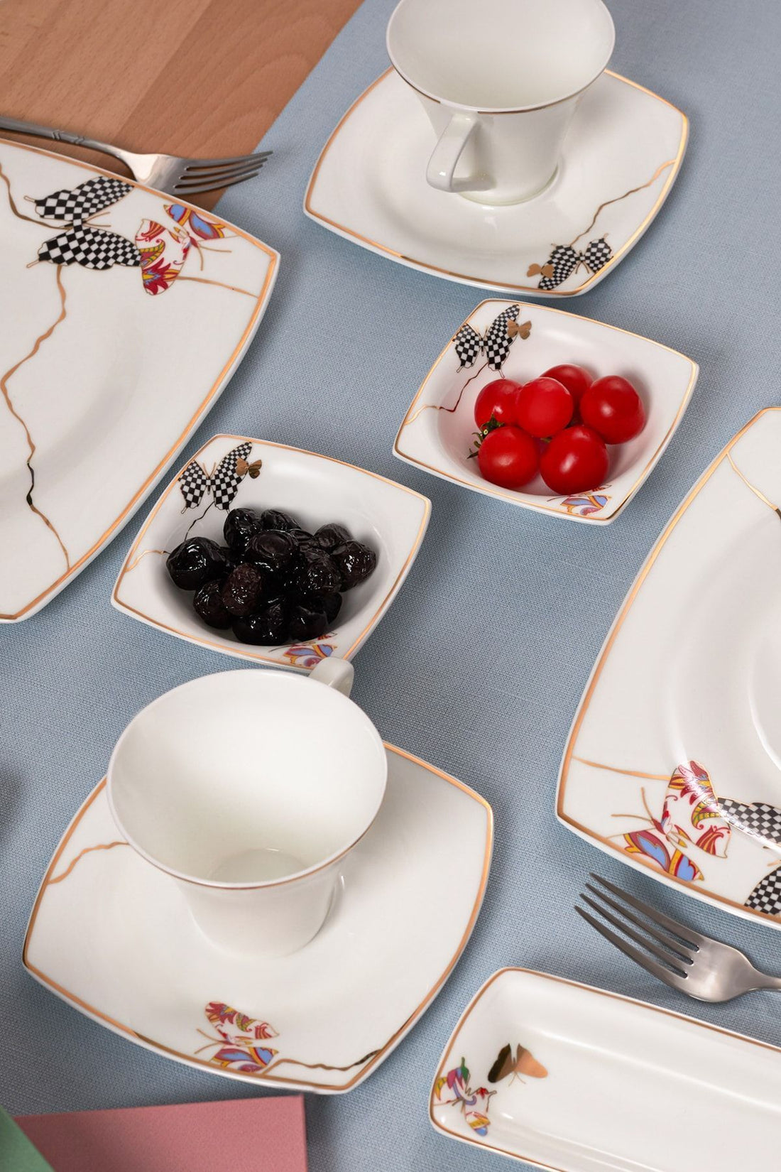 Fine Pearl Unique 26 Pieces 6 Seater Square Pearl Breakfast Set