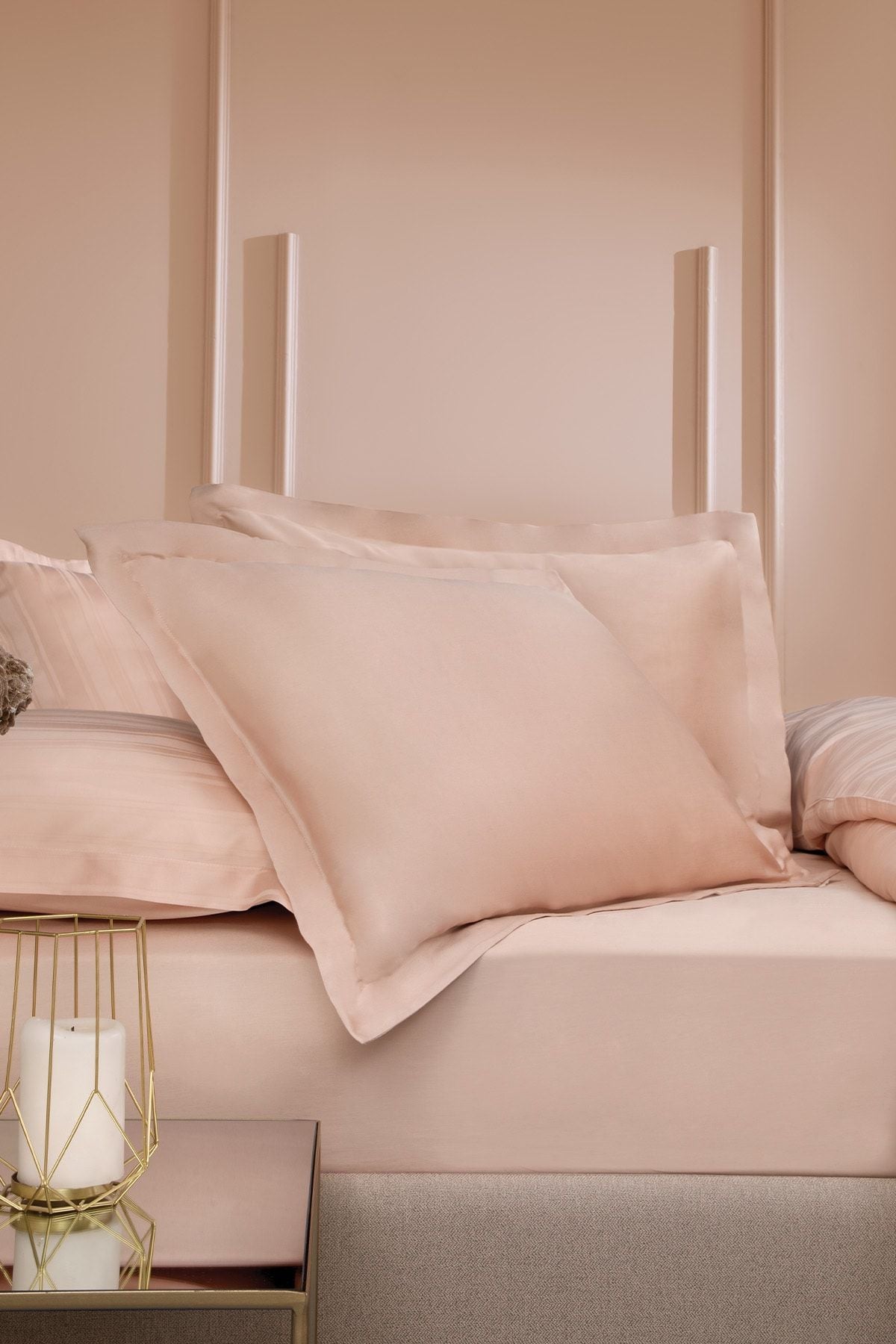 Maisy Bamboo Satin Double Elastic Bed Sheet - Blush