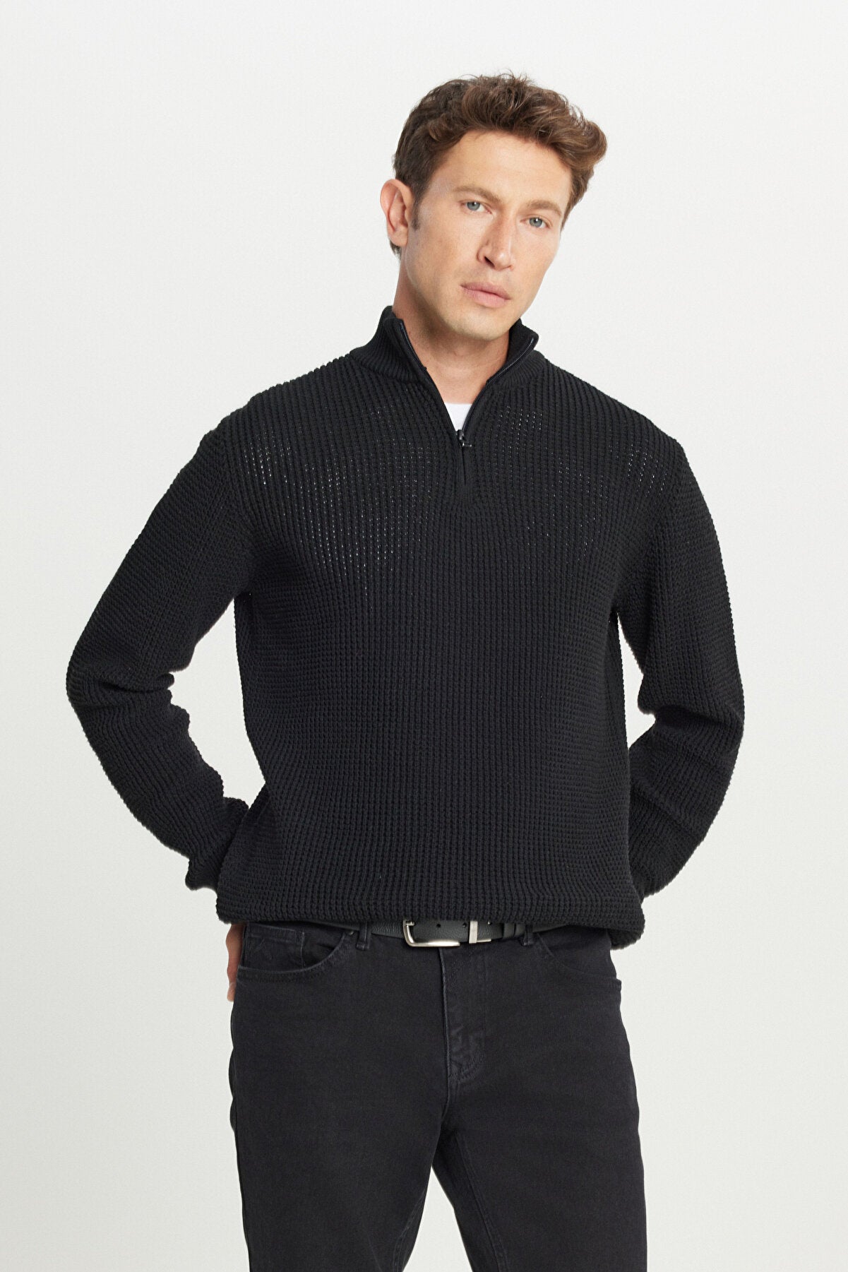 Men's Black Cotton Standard Fit Regular Fit Zipper Bato Collar Jacquard Knitwear Sweater