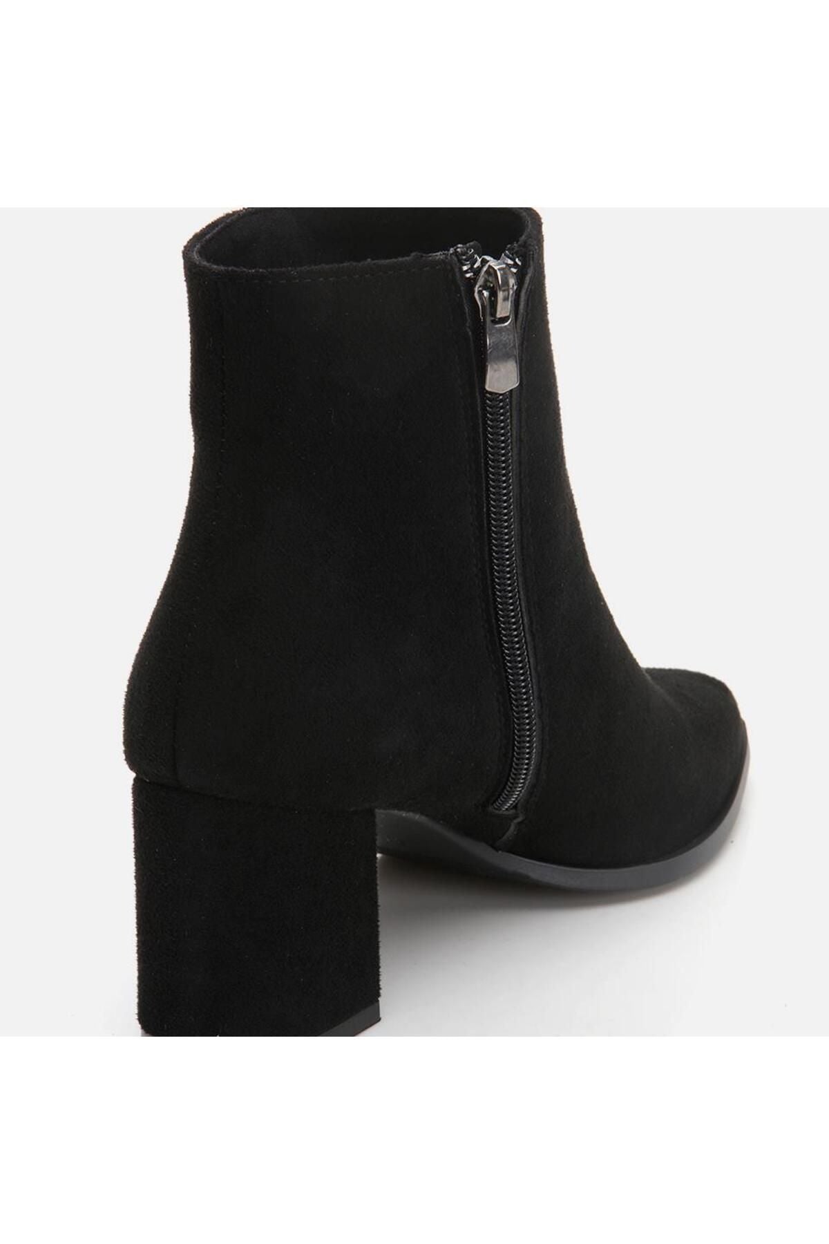Black Women's Heeled Boots