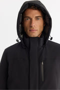 Erkek Siyah Çıkma Kapüşonlu Su İtici Rüzgar Geçirmez Uzun Comfort Fit Mont A42Y6151