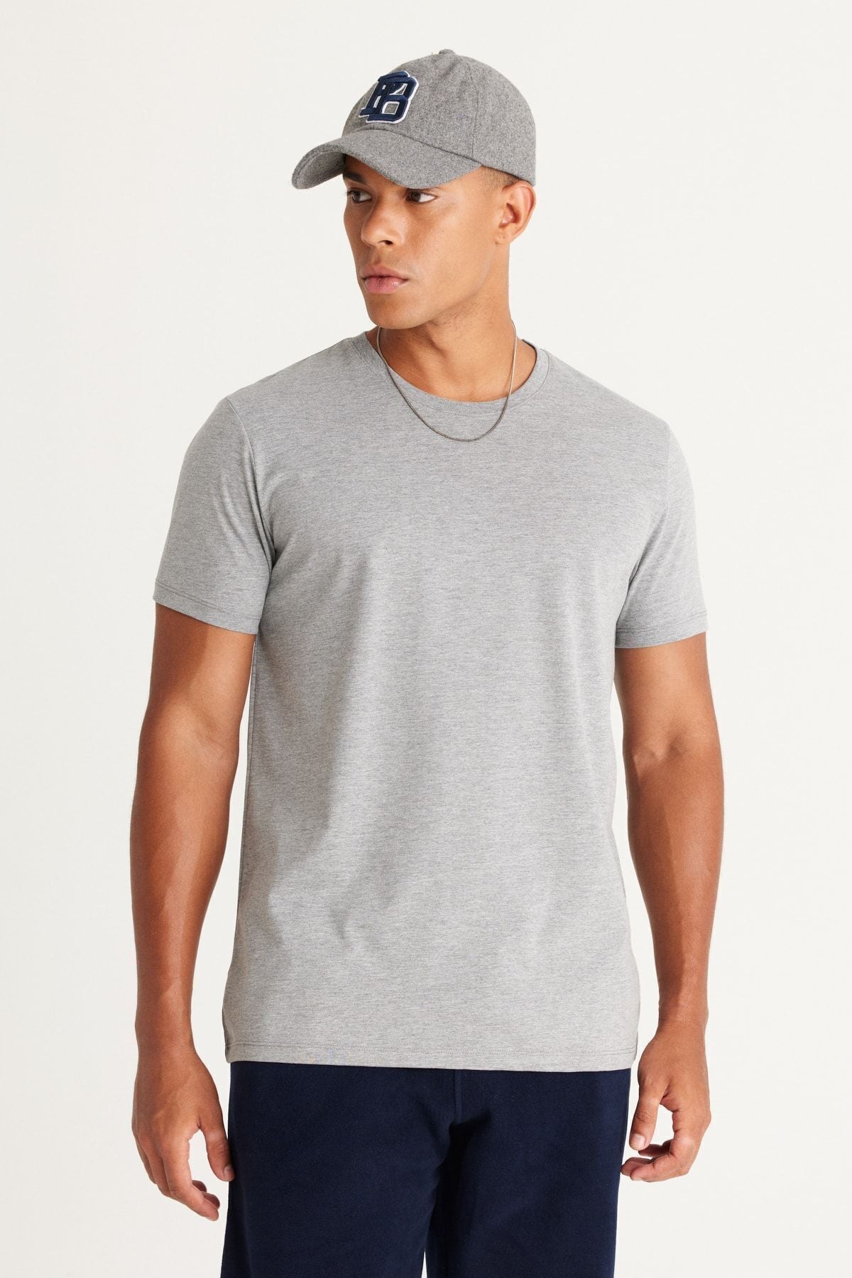 Men's Dark Grey Cotton Slim Fit Slim Fit Crew Neck Basic T-Shirt