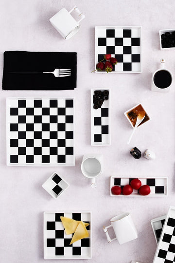 Chess 22 Piece Breakfast Set for 6