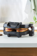 Future Essential Toaster Matte Black 1800 W