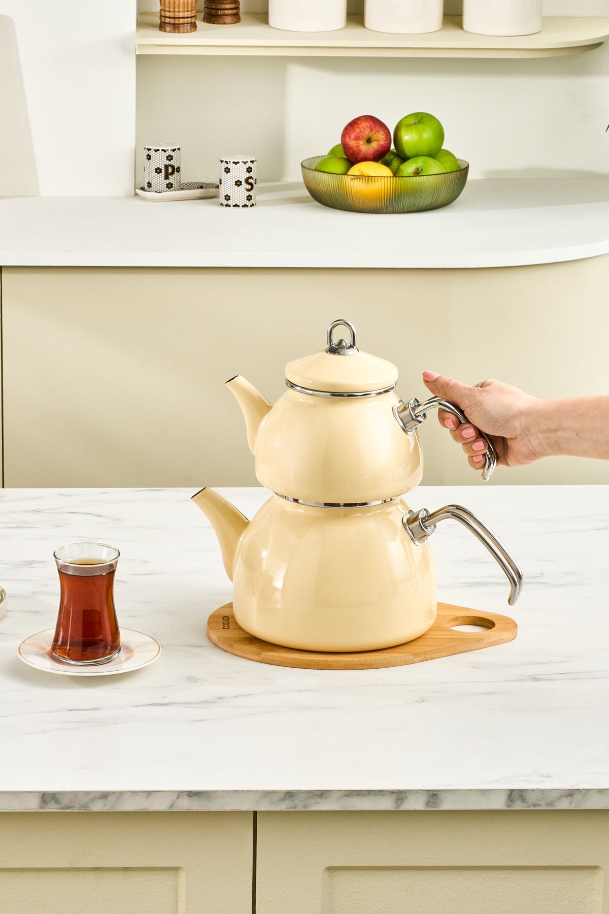 Erva Enamel Induction Base Teapot Cream