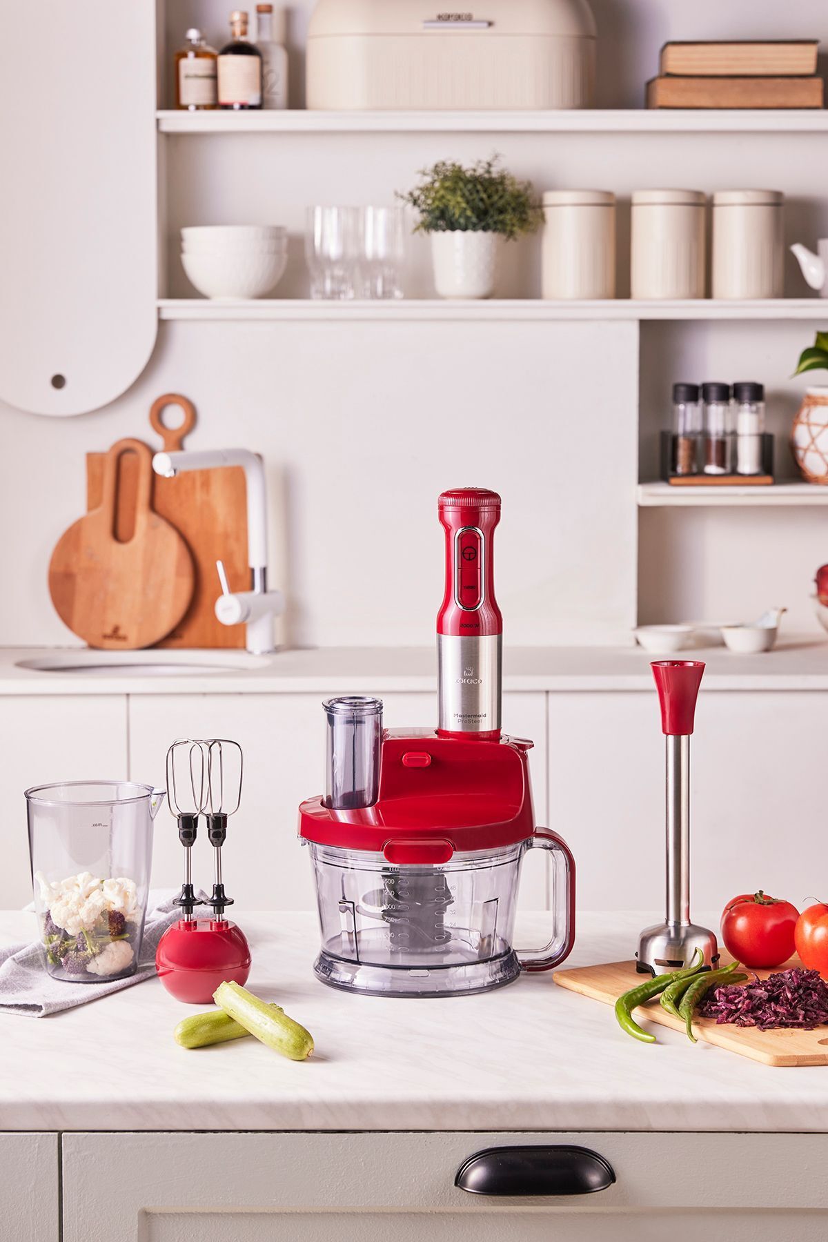 Mastermaid Prosteel 2000W food processor Red