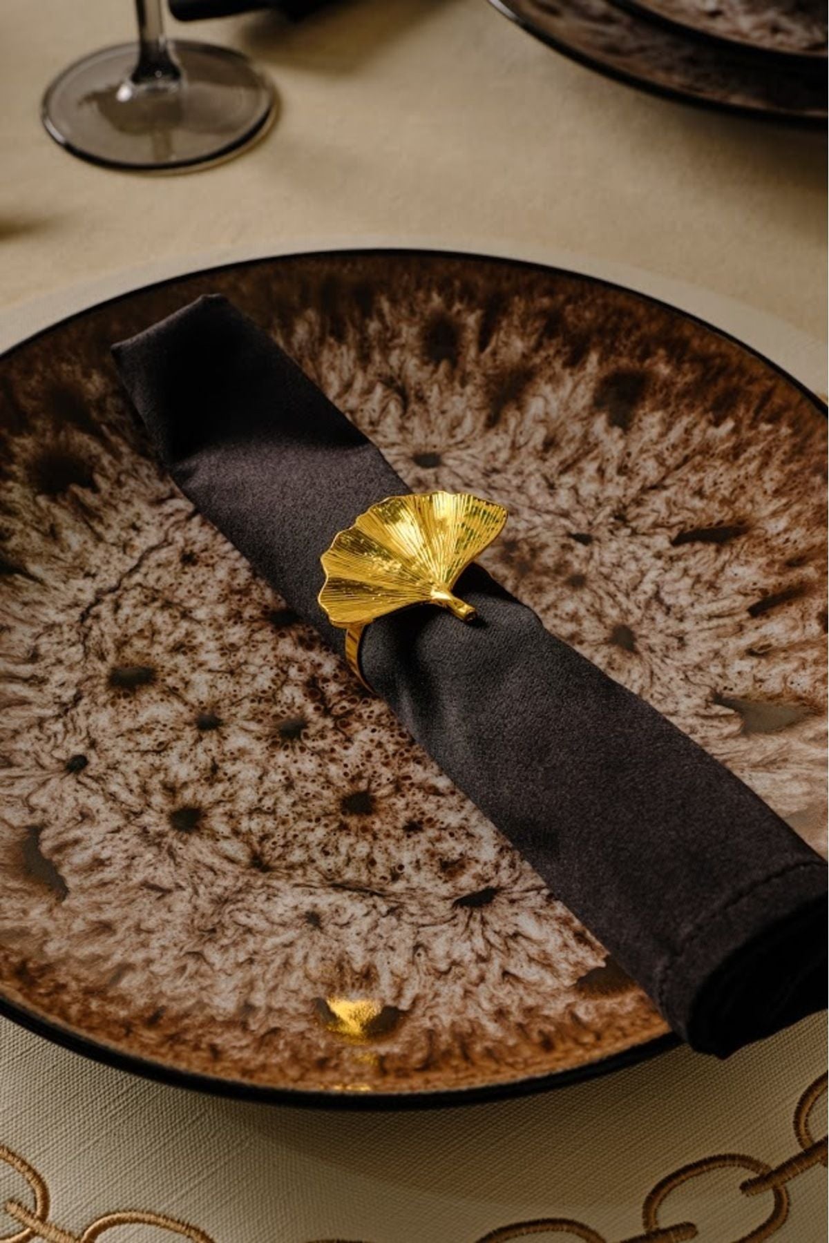 Karaca Ginko 2-Piece Napkin Ring Gold