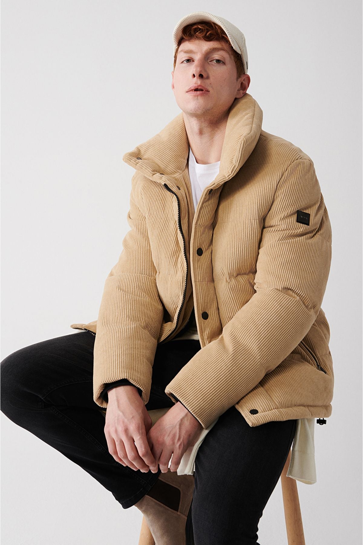 Men's Beige Stand Collar Polyester Garnished Velvet Inflatable Coat A32y6136