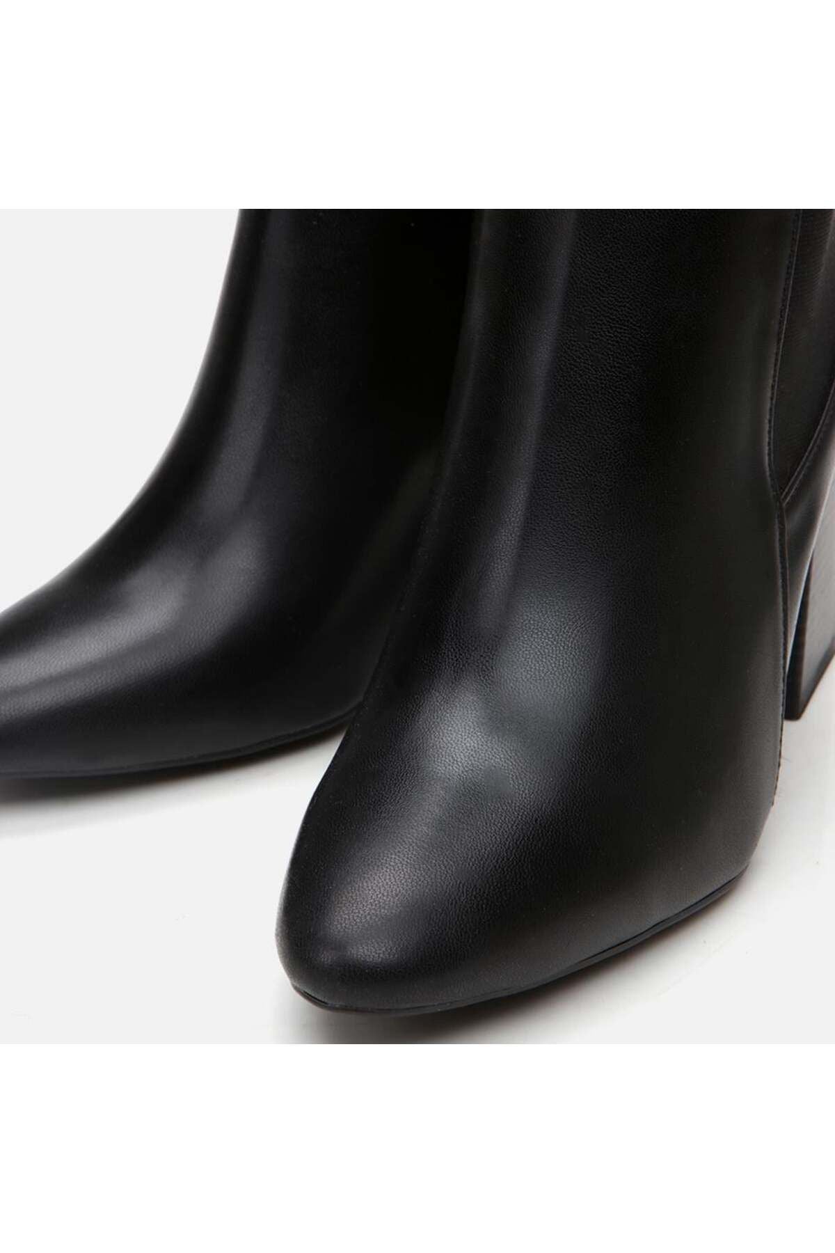 Black Women's Heeled Boots
