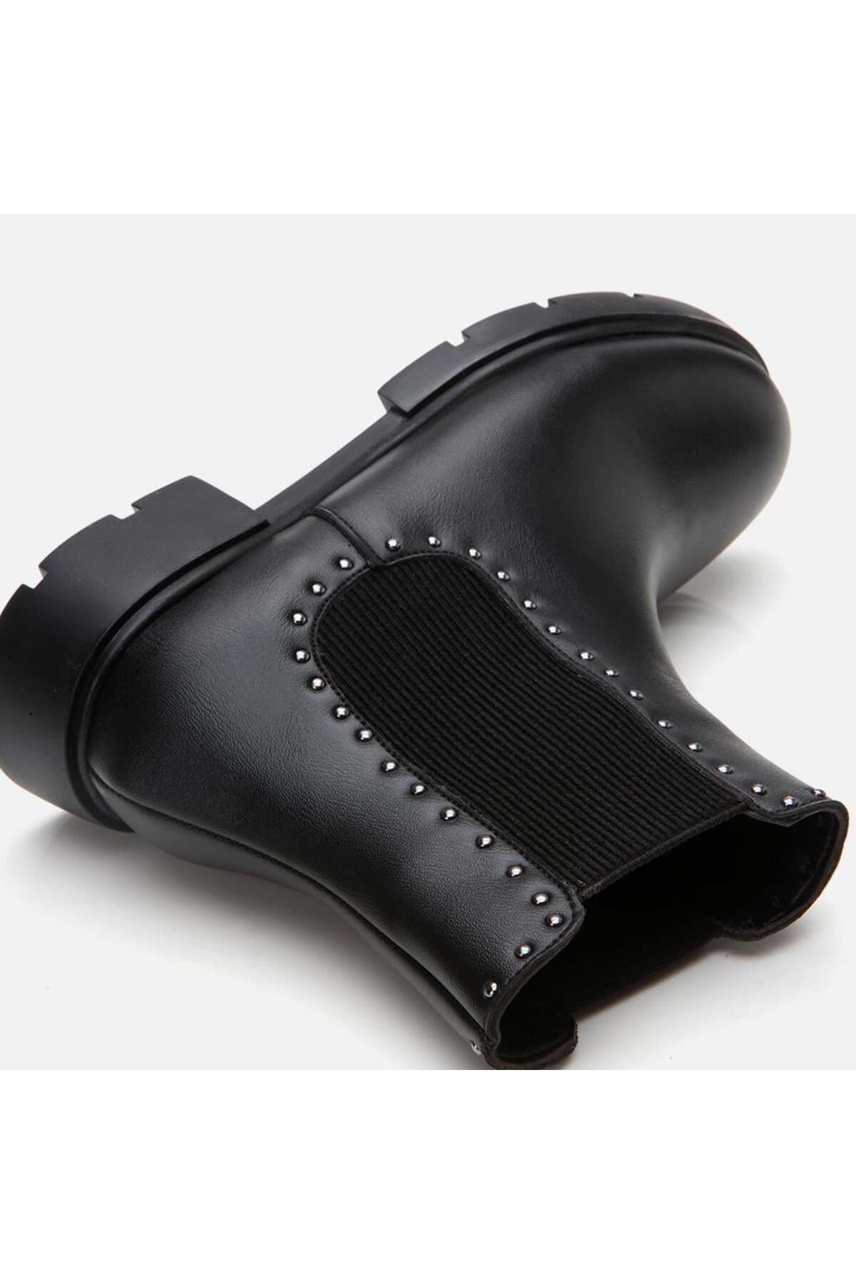 Black Women's Punched Flat Boots