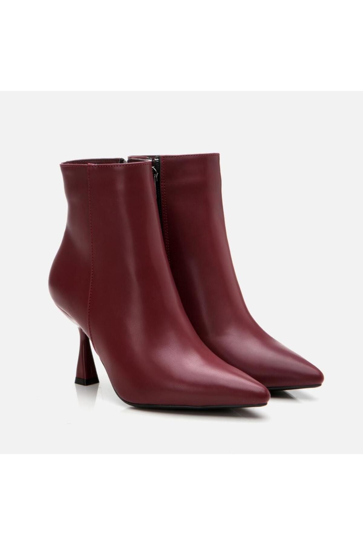Burgundy Women's Heeled Boots