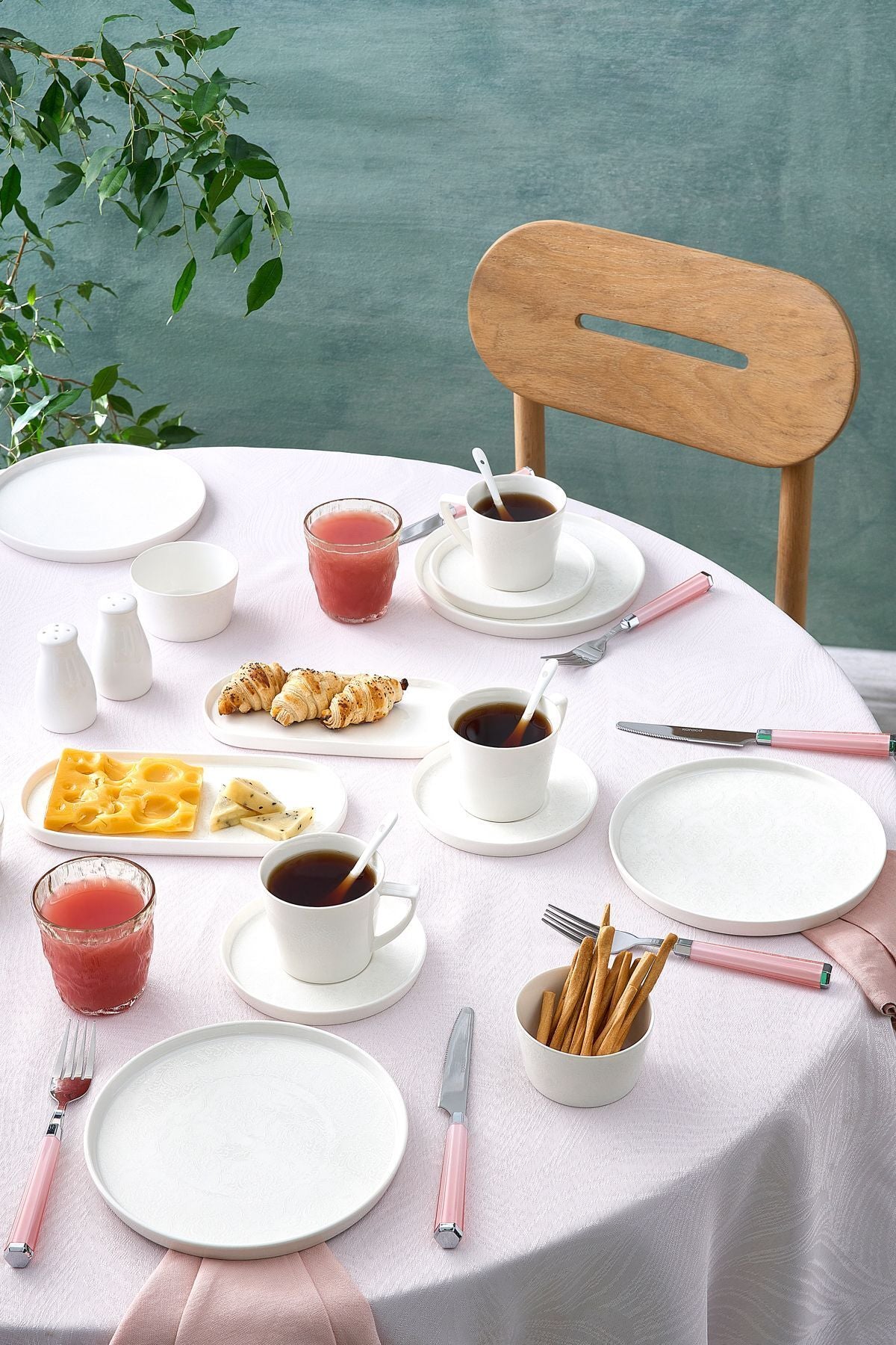 Salus 33 Pieces 6 Seater New Bone Breakfast/Serving Set