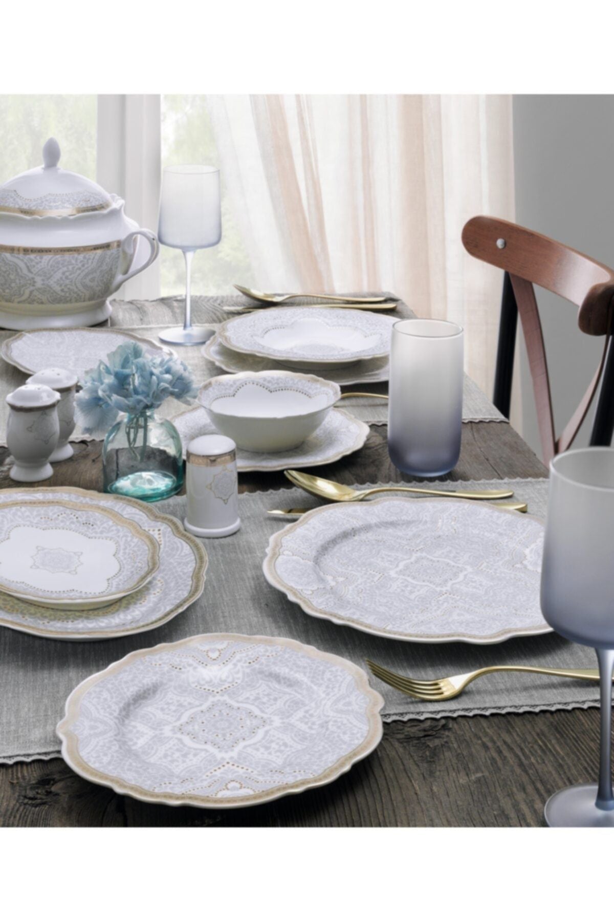 Nerissa 60 Piece Dinner Set