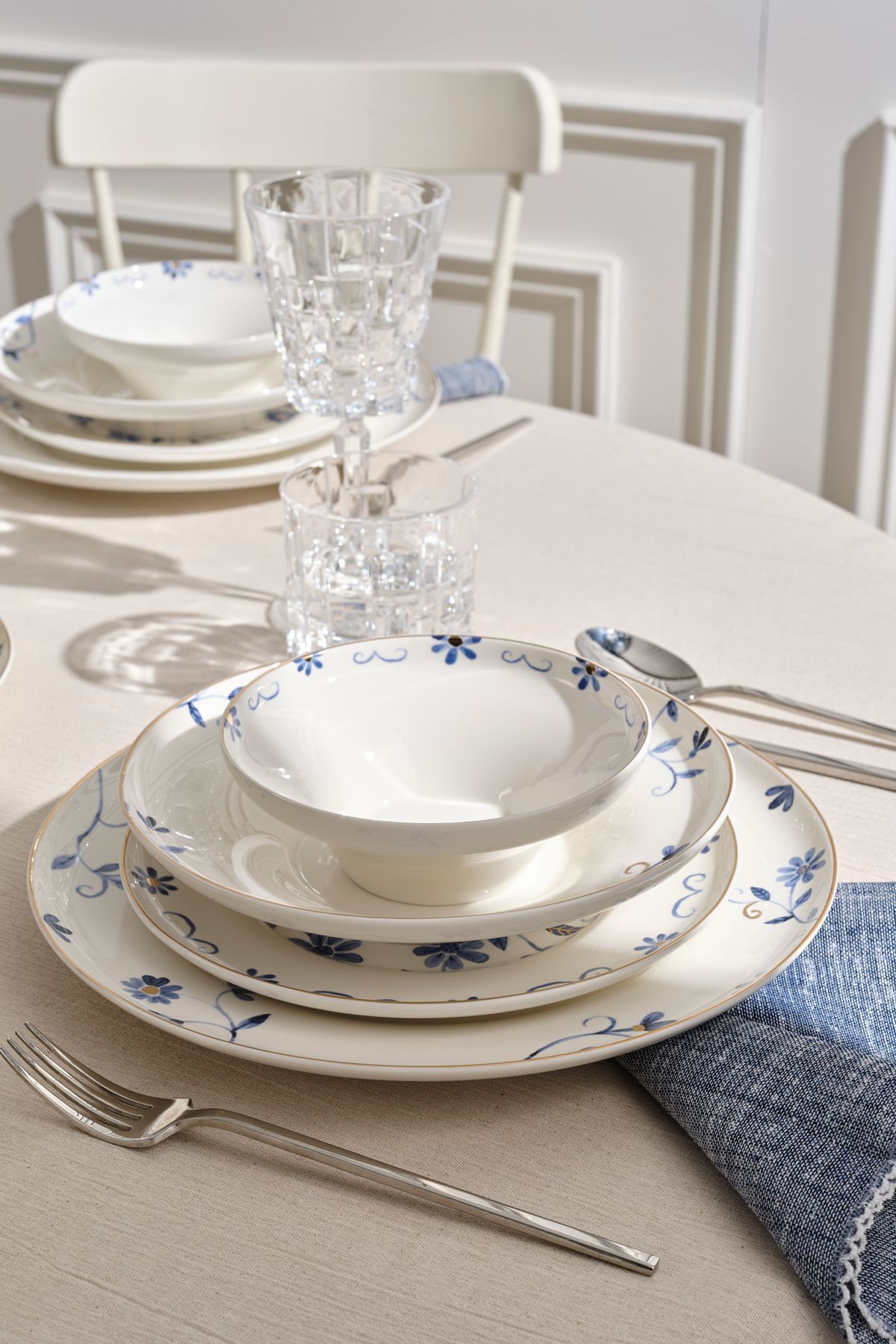 Elite 24 Piece 6 Seater Porcelain Dinner Set