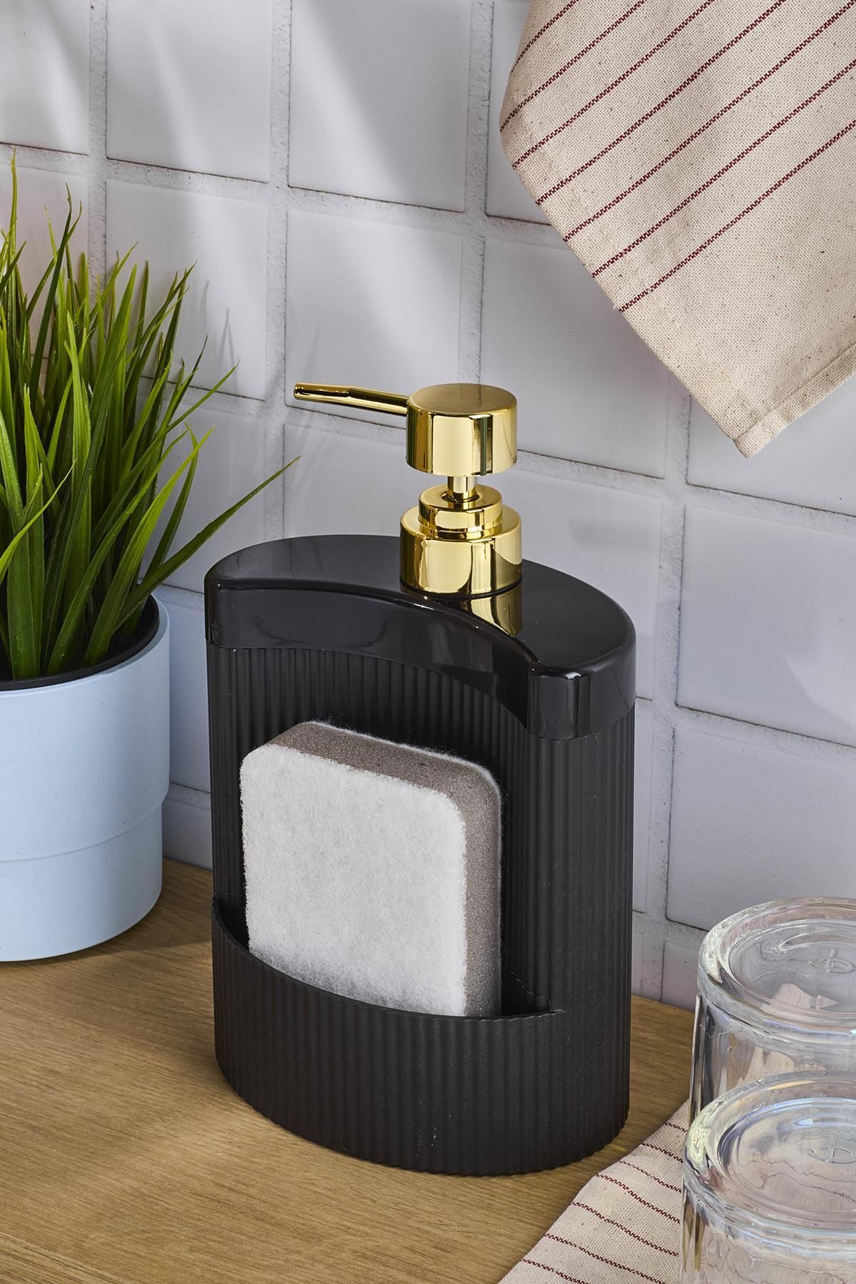 Montana Black Acrylic Kitchen Oval Liquid Soap Dispenser Mix 540ml